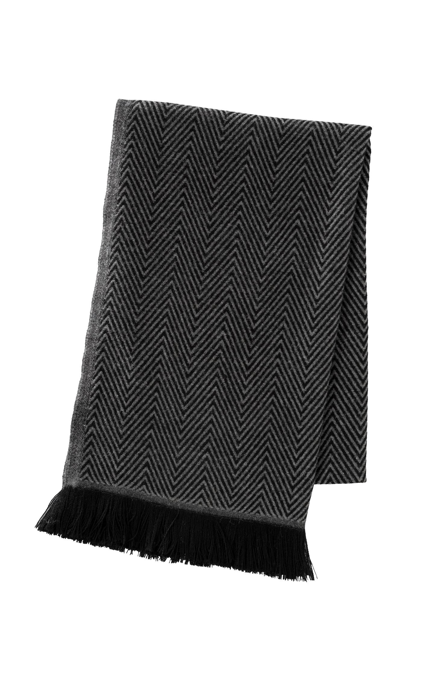 Soft woven scarf with zigzag pattern and fringes