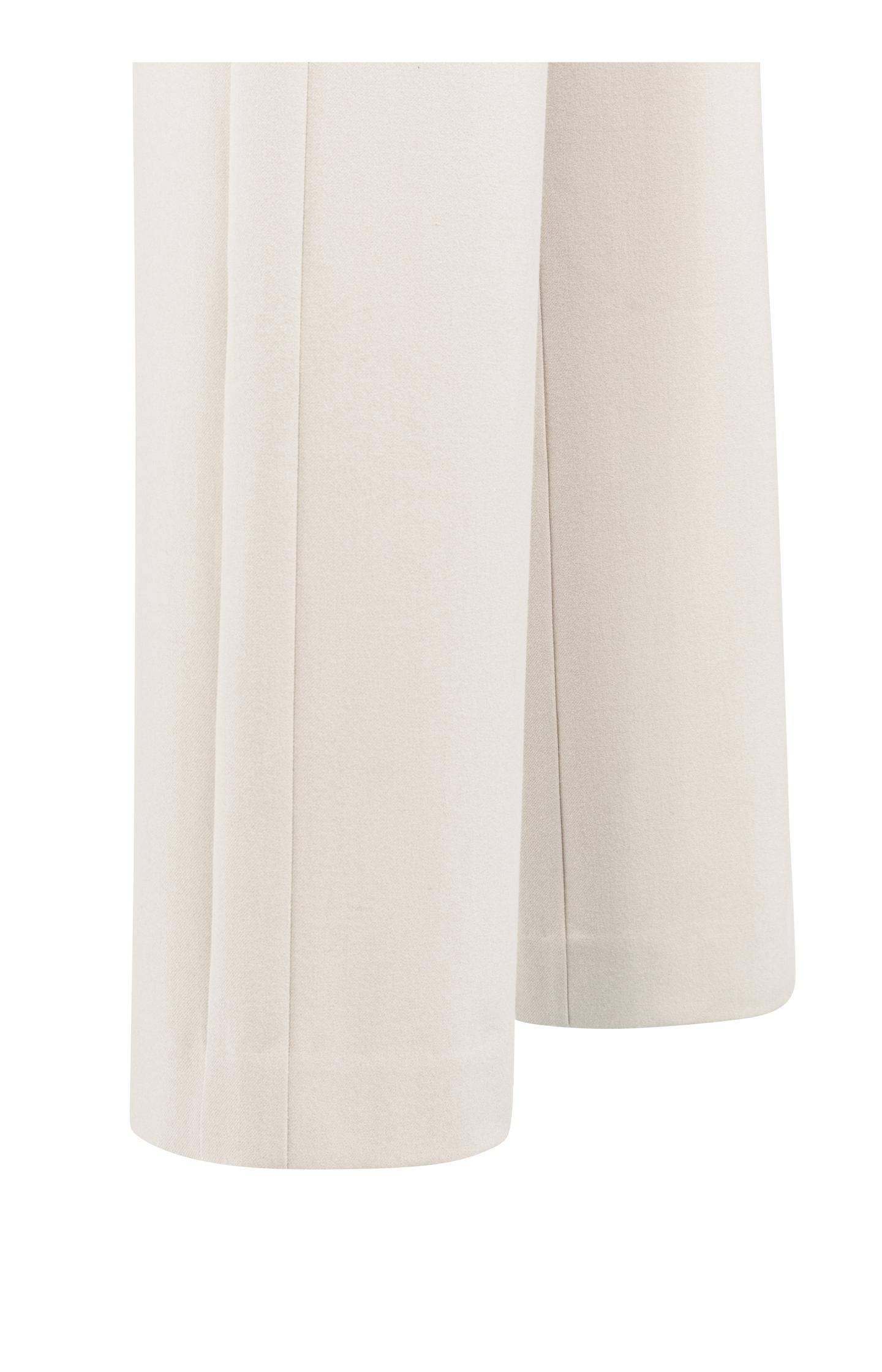 Soft woven trousers with wide legs and elastic hem