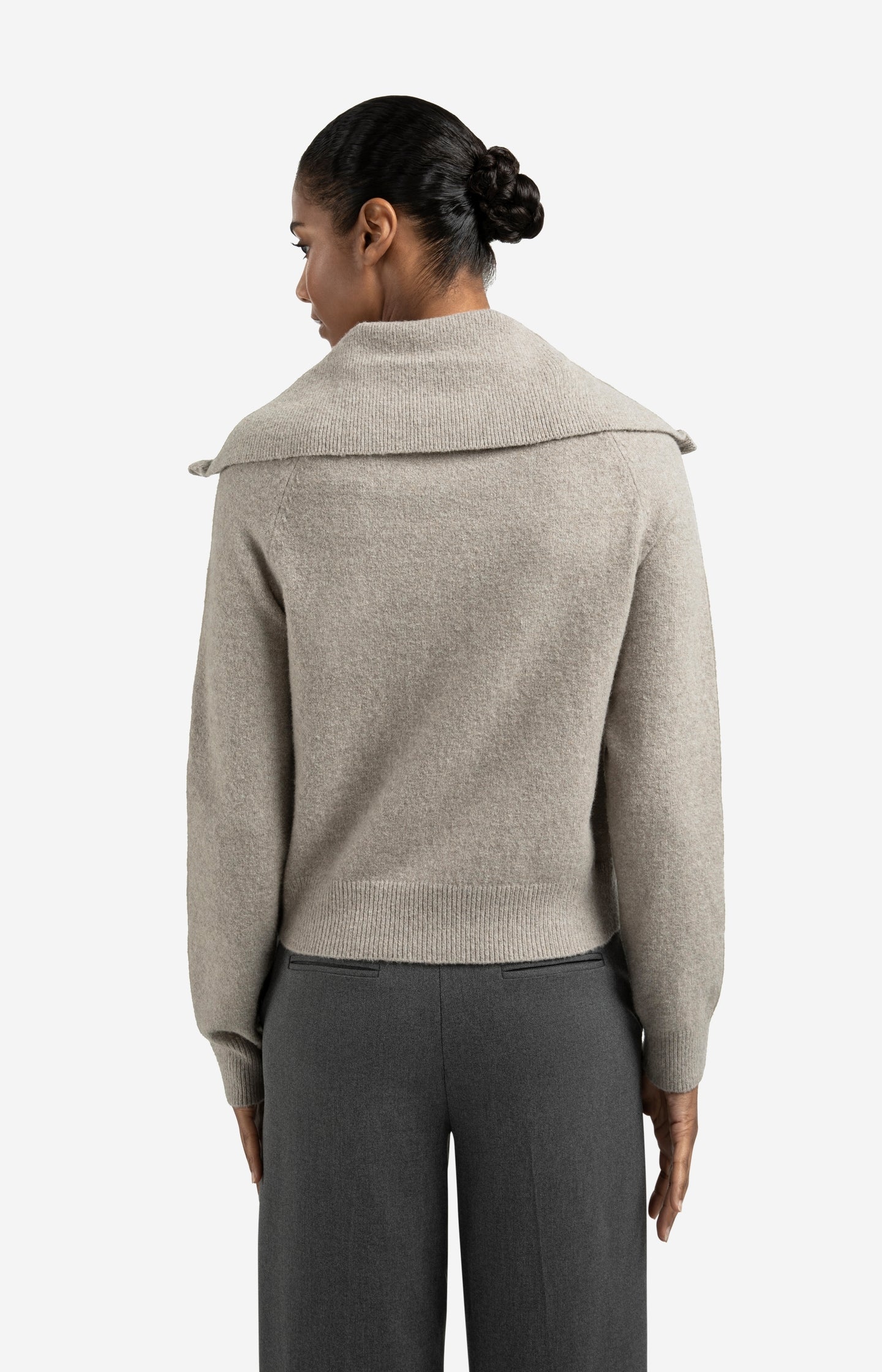 Soft zip-up cardigan with wide collar