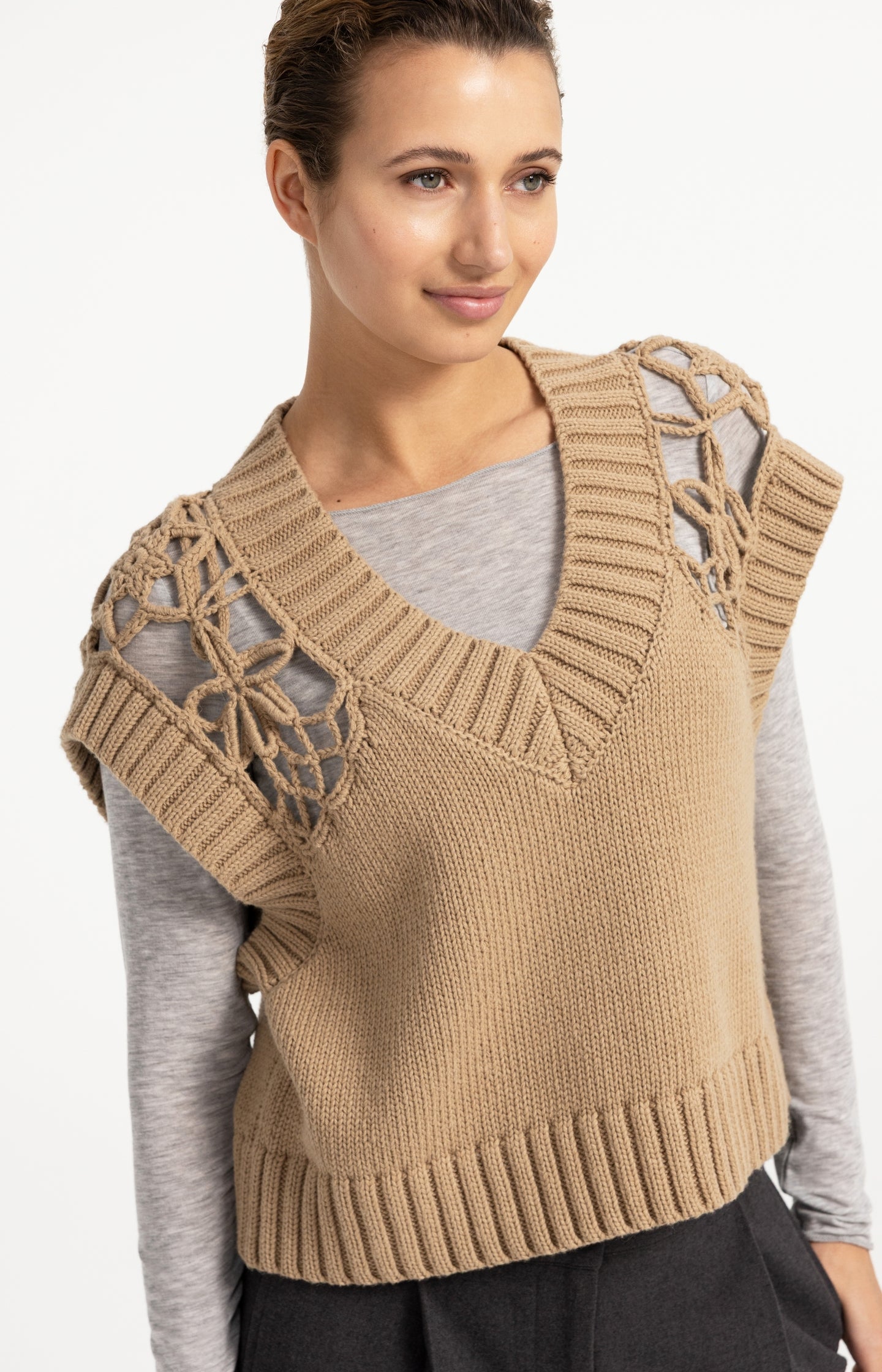 Spencer with V-neck and shoulder detail
