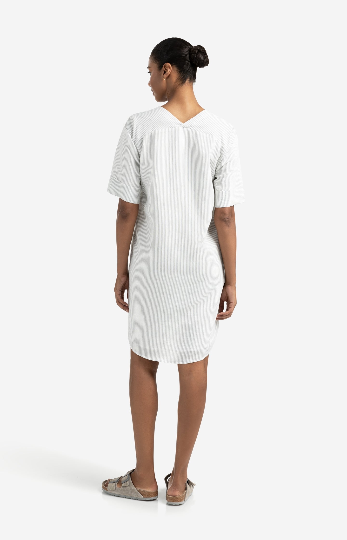 Striped dress with V-neck and crossover back