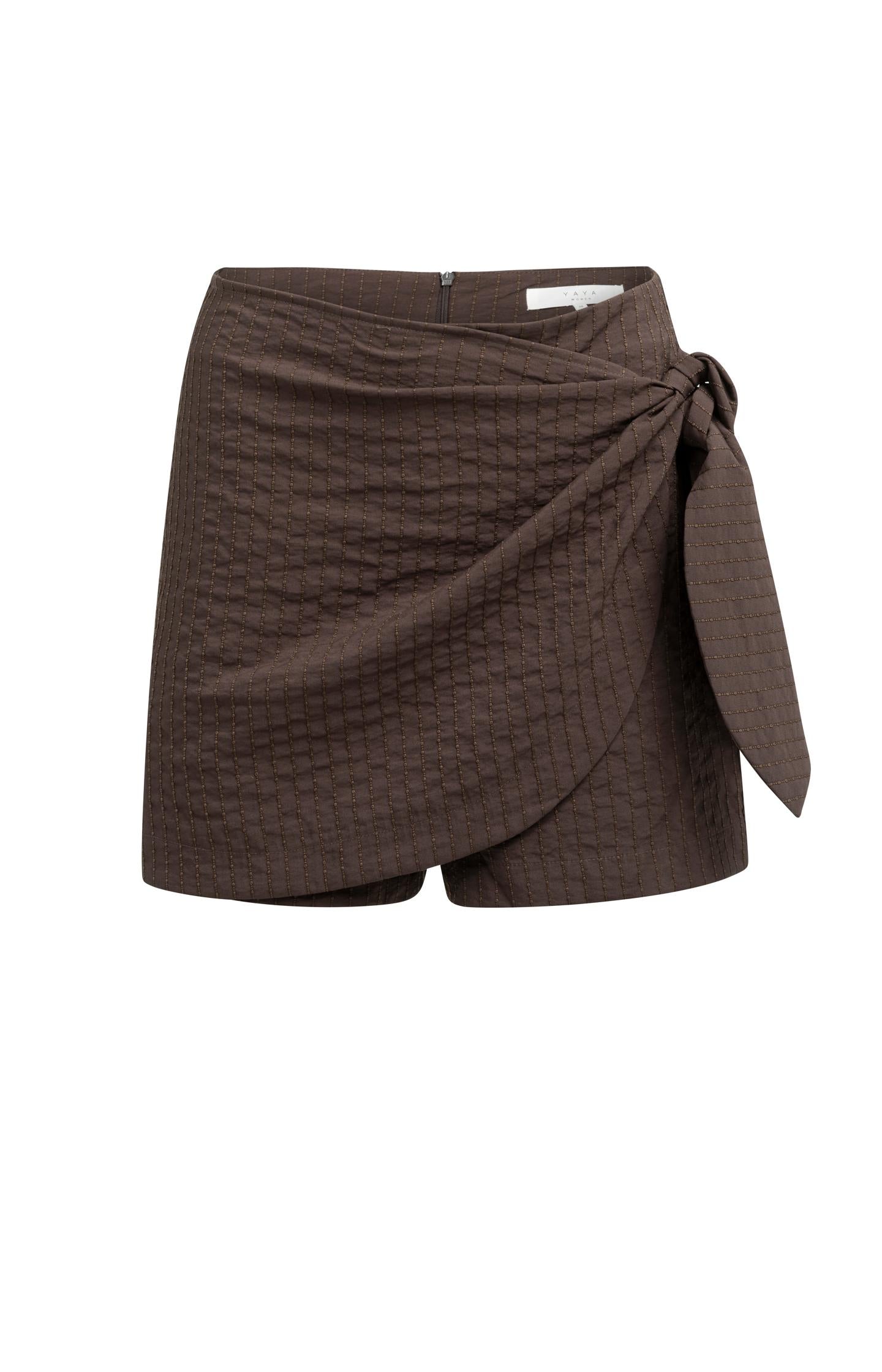 Striped skort with wrap-effect and tie detail - Type: lookbook