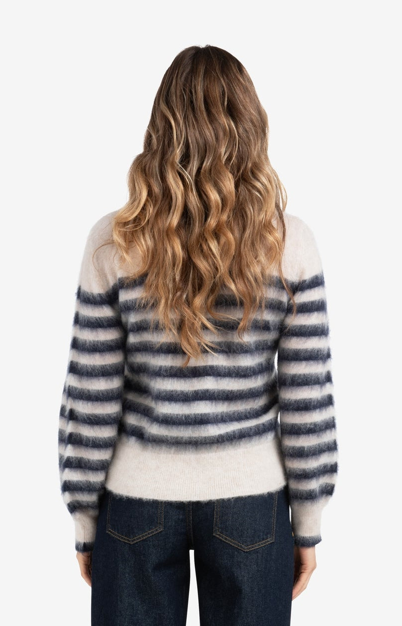Striped sweater with round neck and long sleeves - Type: lookbook