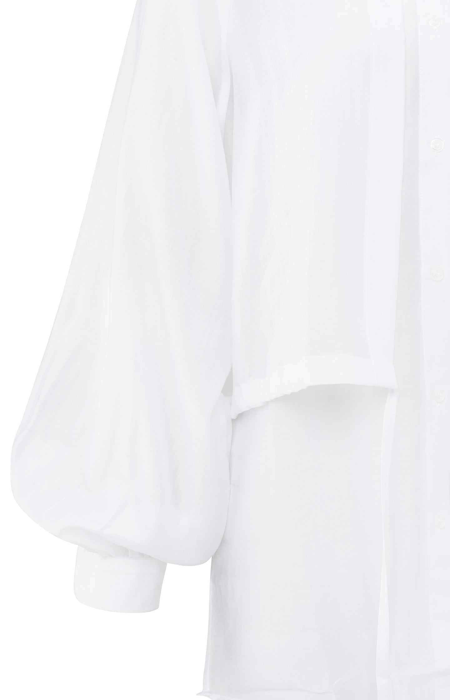 Subtle shiny blouse with double layer and sballoon sleeves