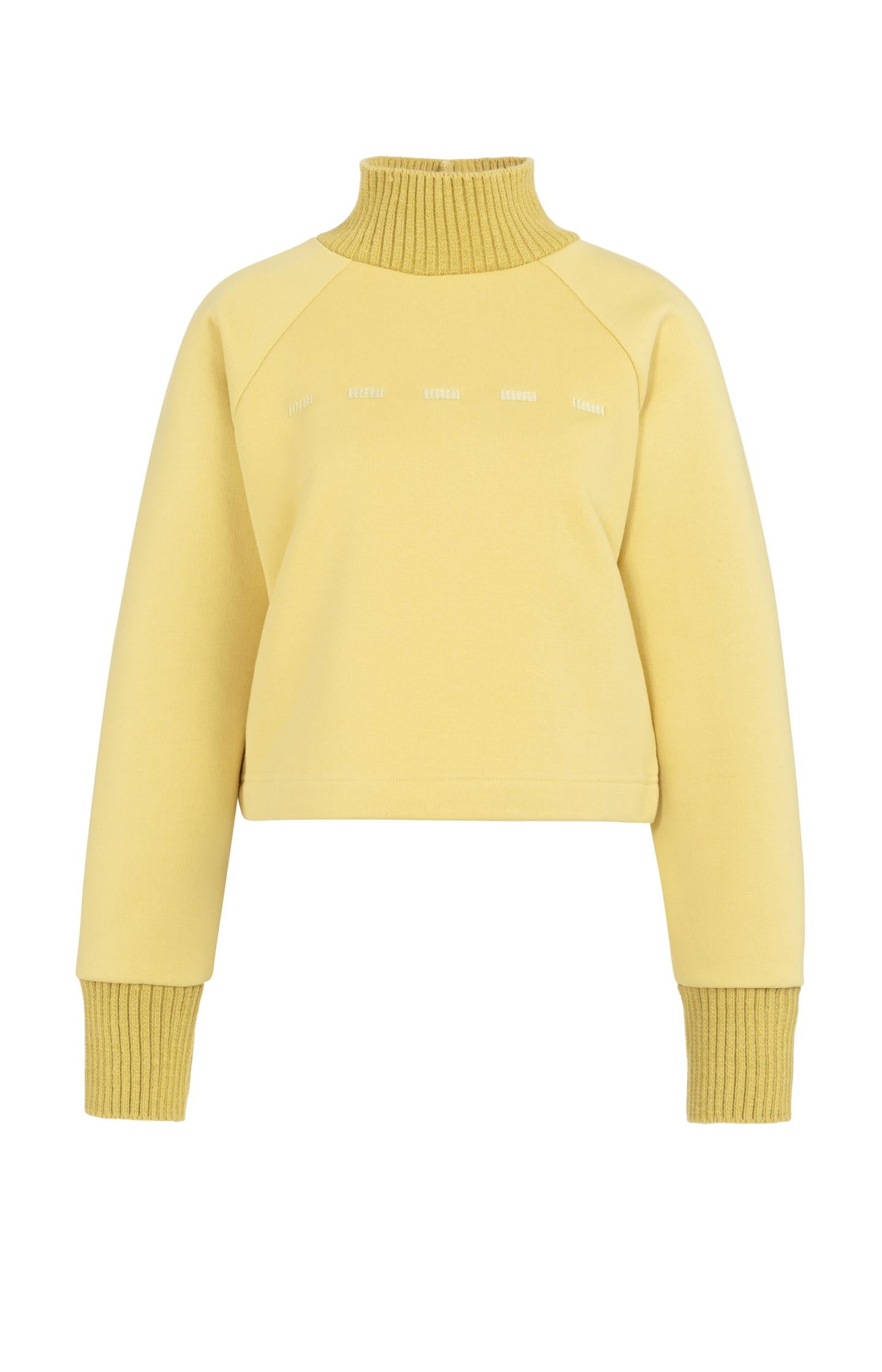 Sweater with knitted collar and subtle stitching - Type: product