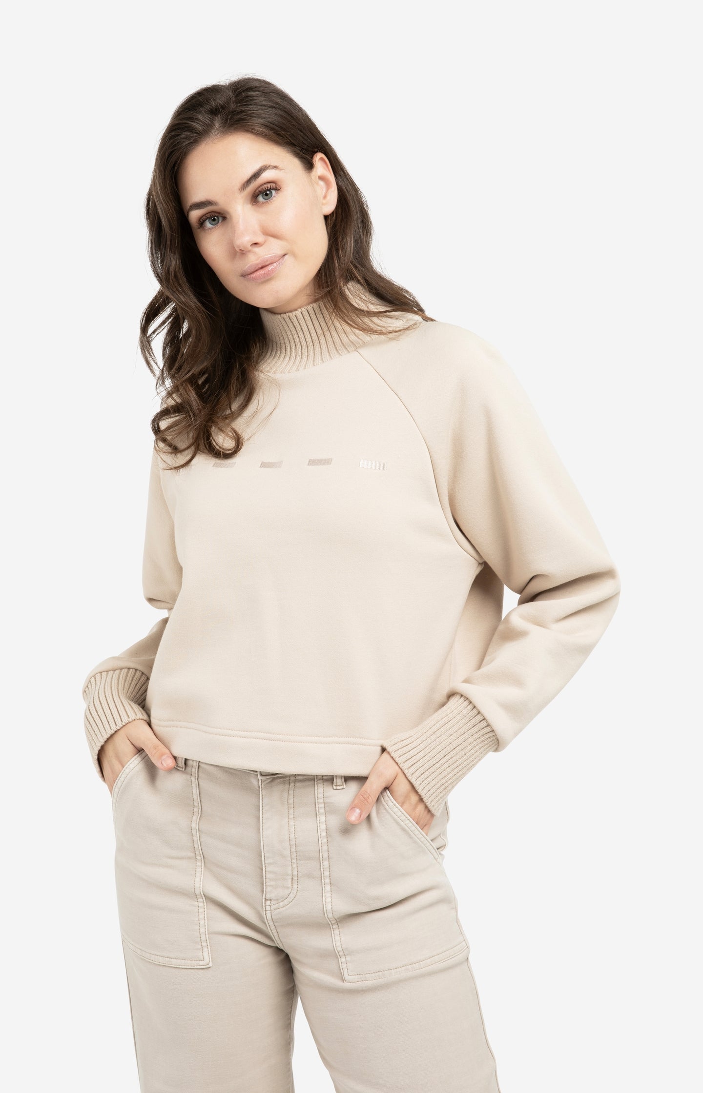 Sweater with knitted collar and subtle stitching - Type: lookbook