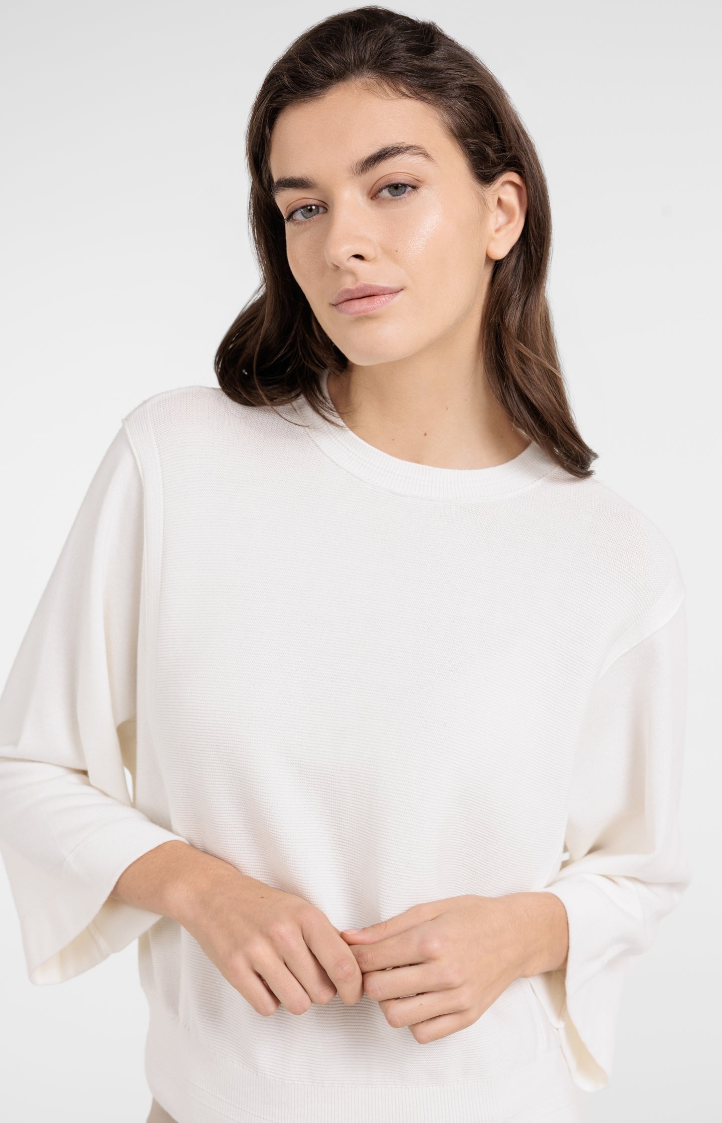 Sweater with mixed textures and wide sleeves