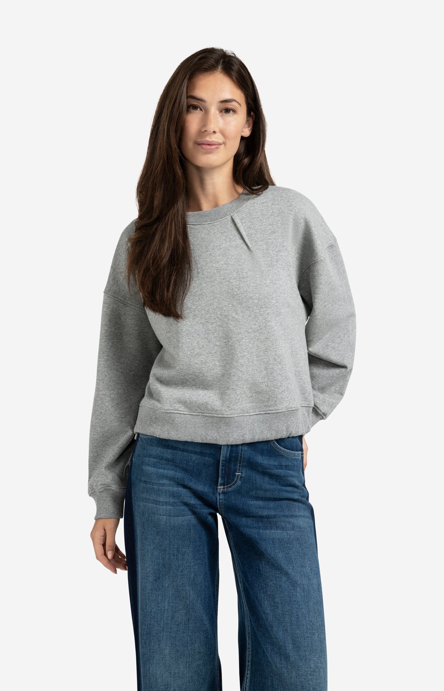 Sweatshirt with pleat details and side drawstring