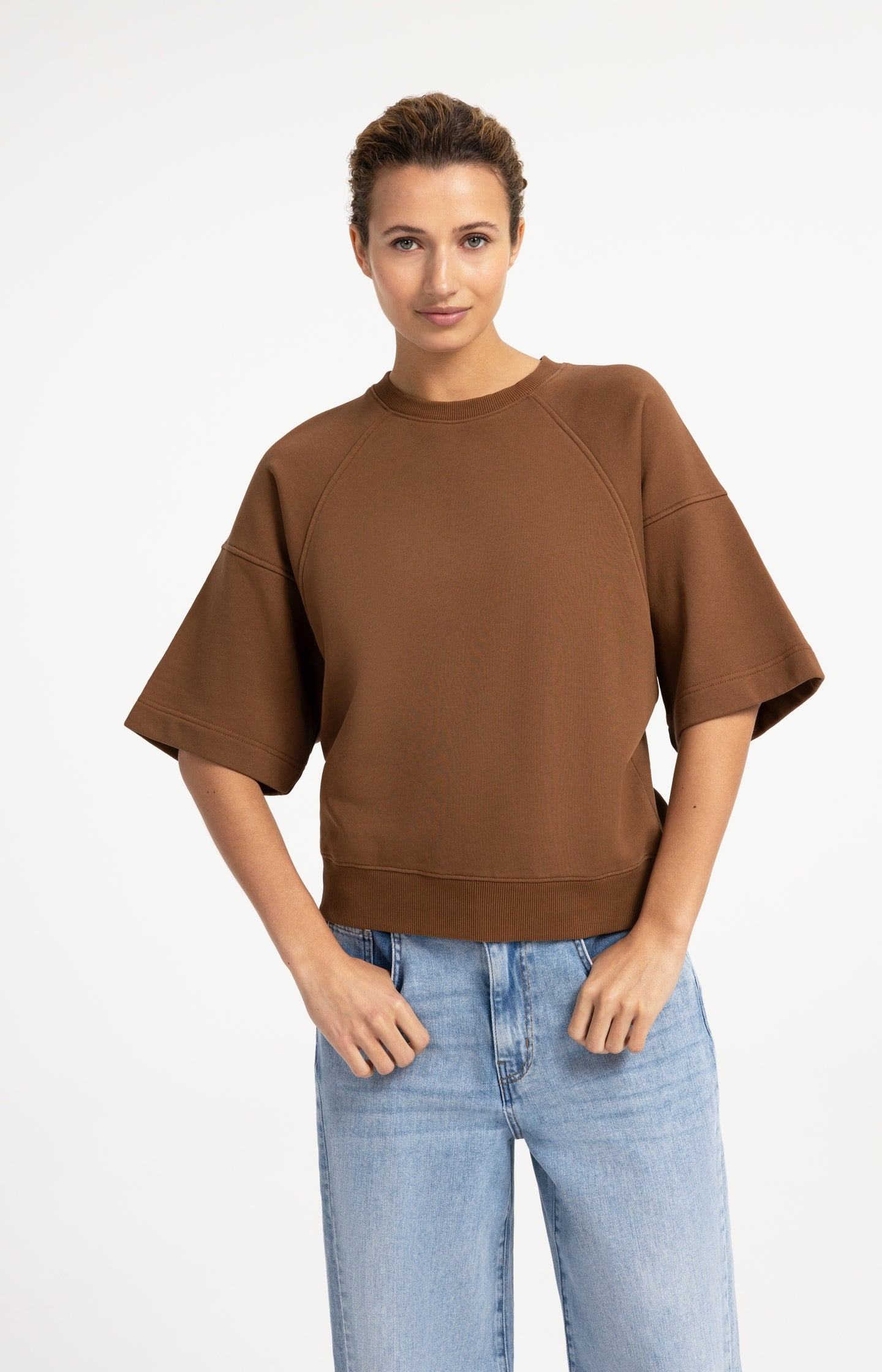 Sweatshirt with short raglan sleeves - Type: lookbook
