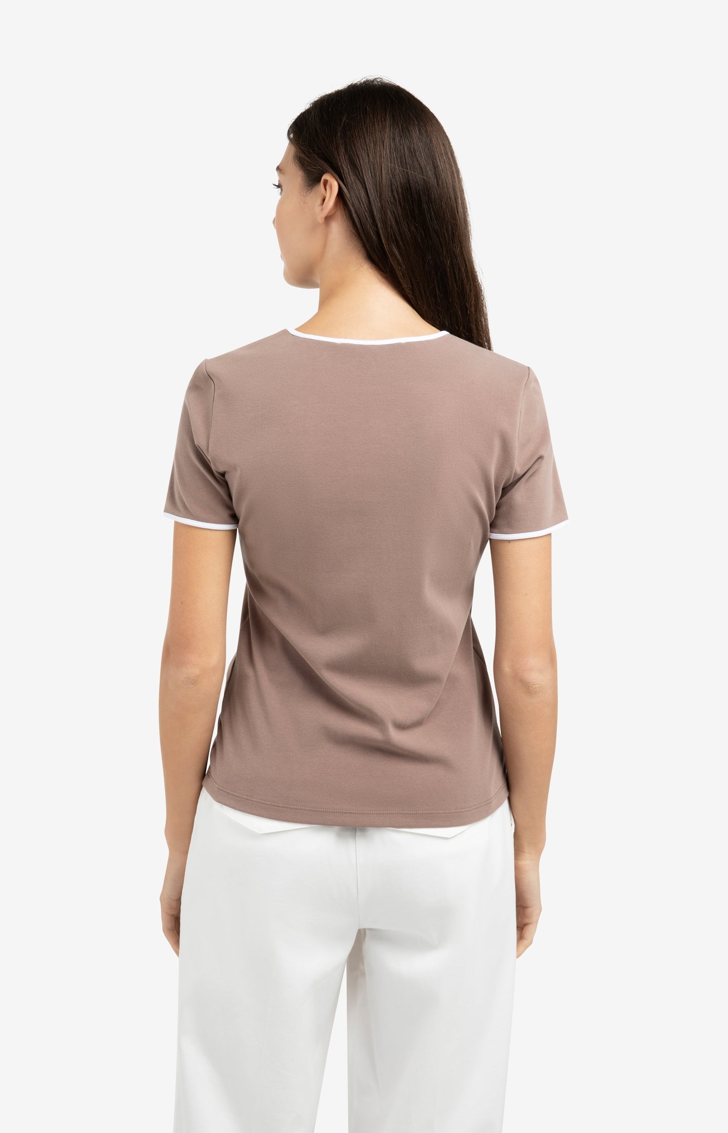 T-shirt with contrasting trim and round neck