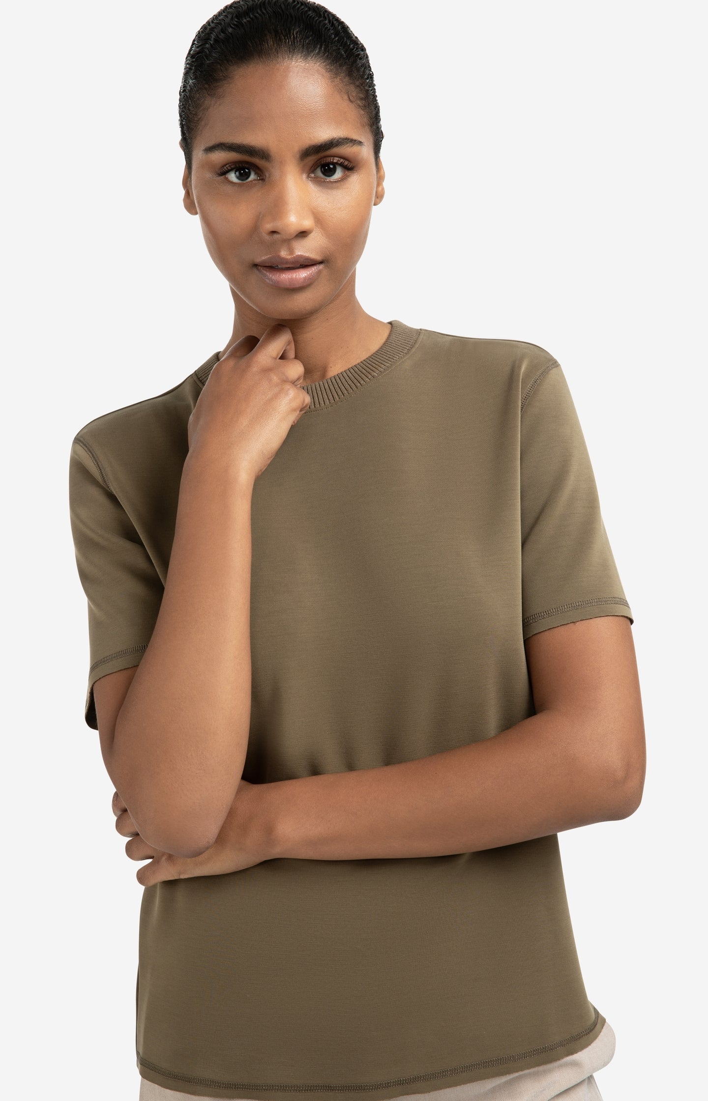 T-shirt with knitted ribbed neckline