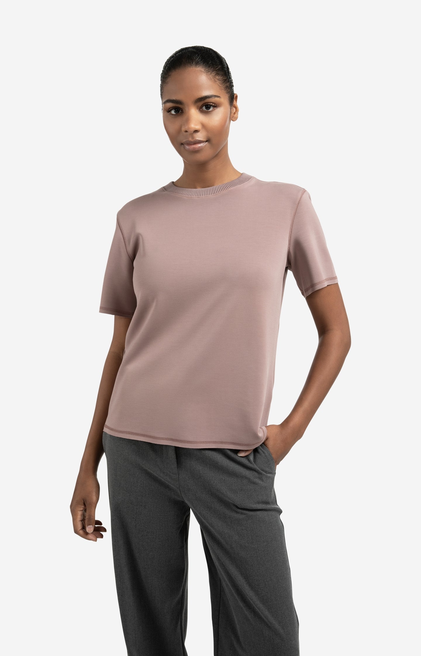 T-shirt with knitted ribbed neckline