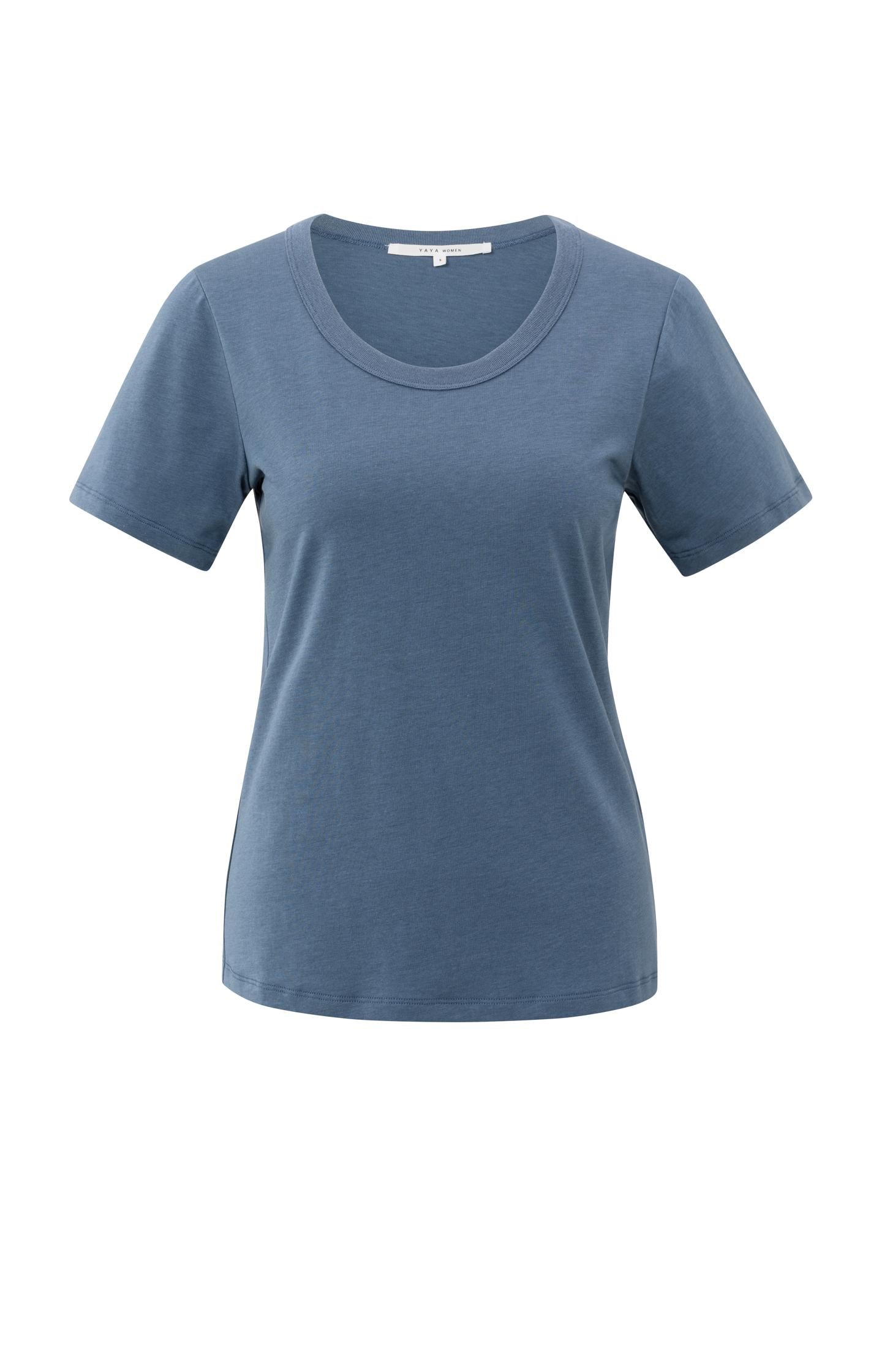 T-shirt with round ribbed neck - Type: product