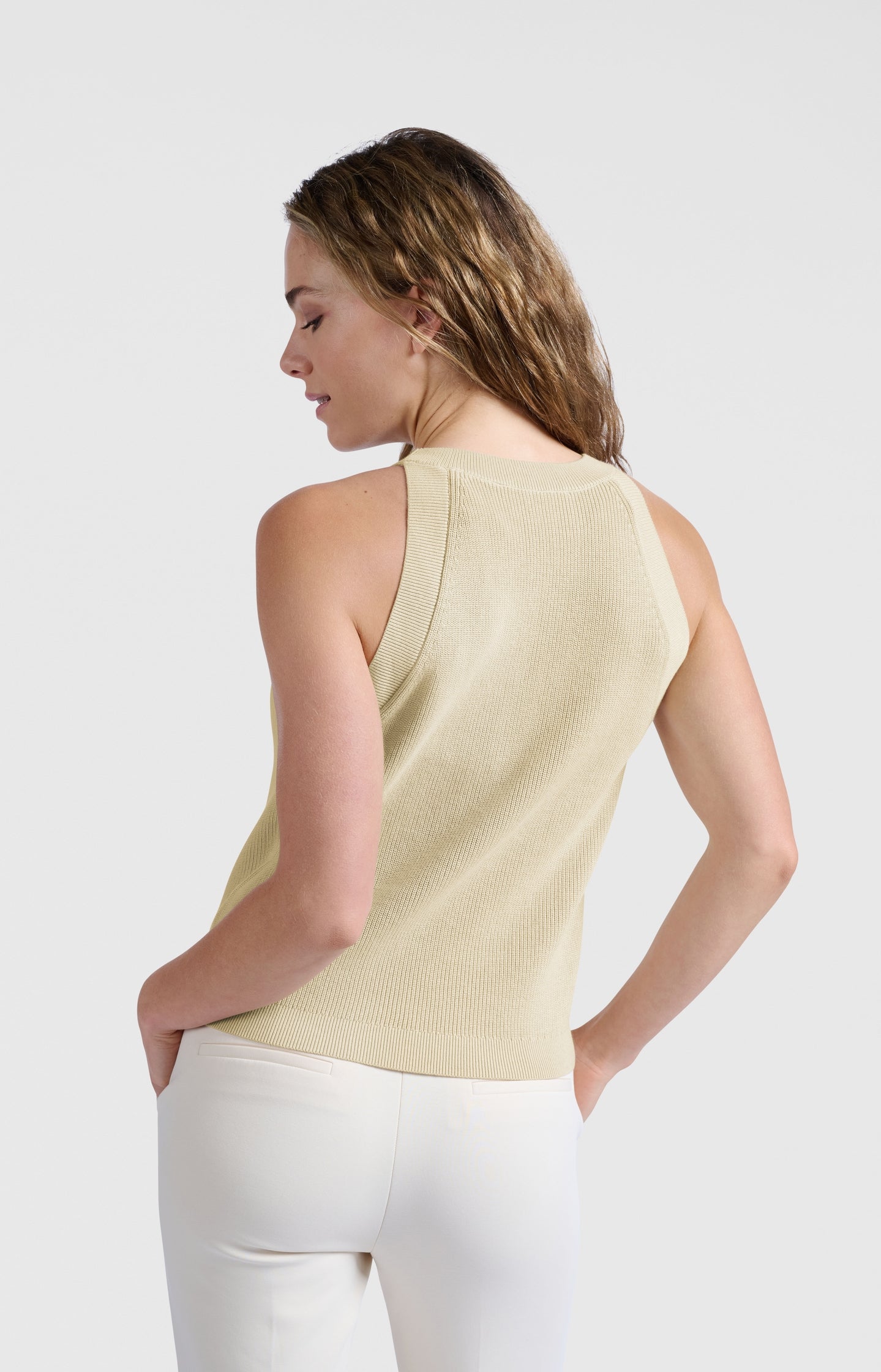 Tanktop with high neckline