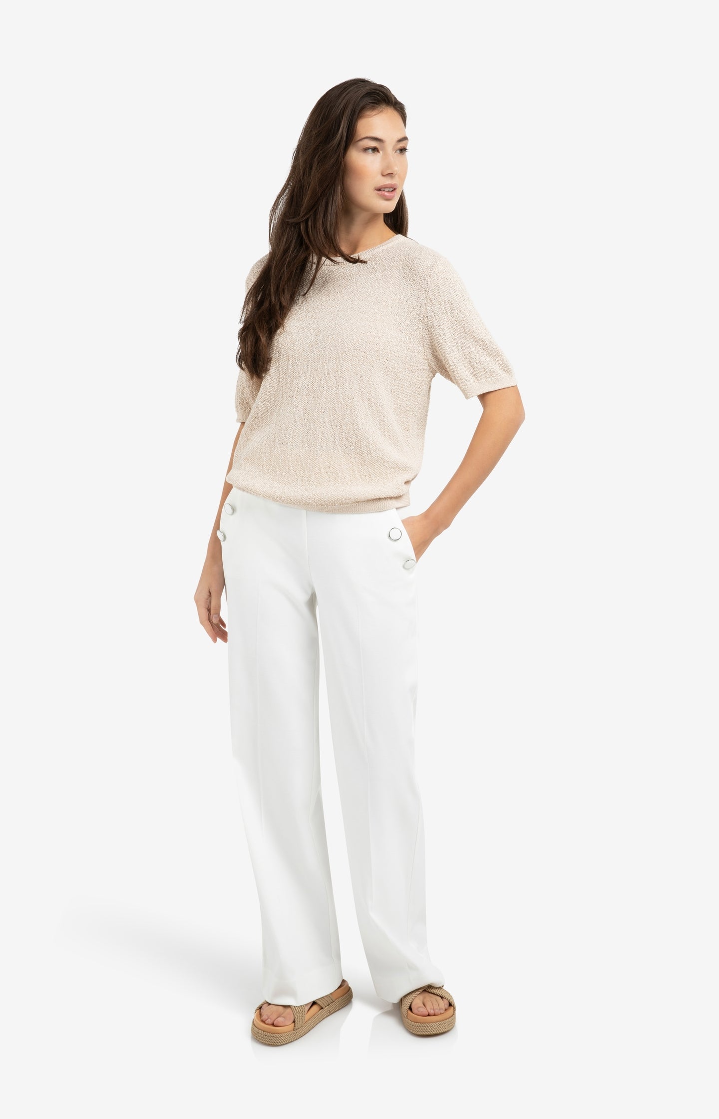 Textured knitted sweater with short sleeves