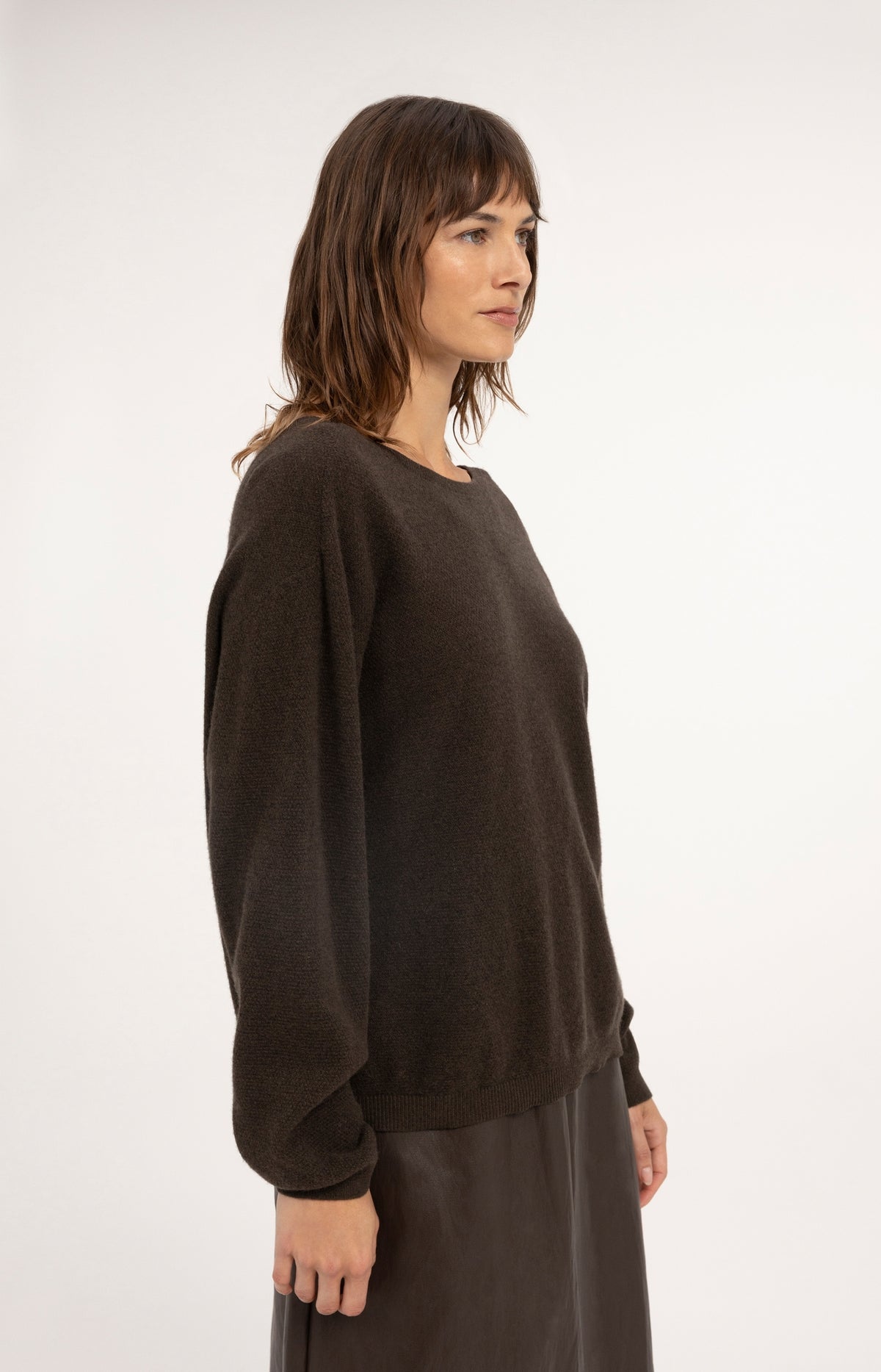 Textured sweater with deep V-neck at back - Brown