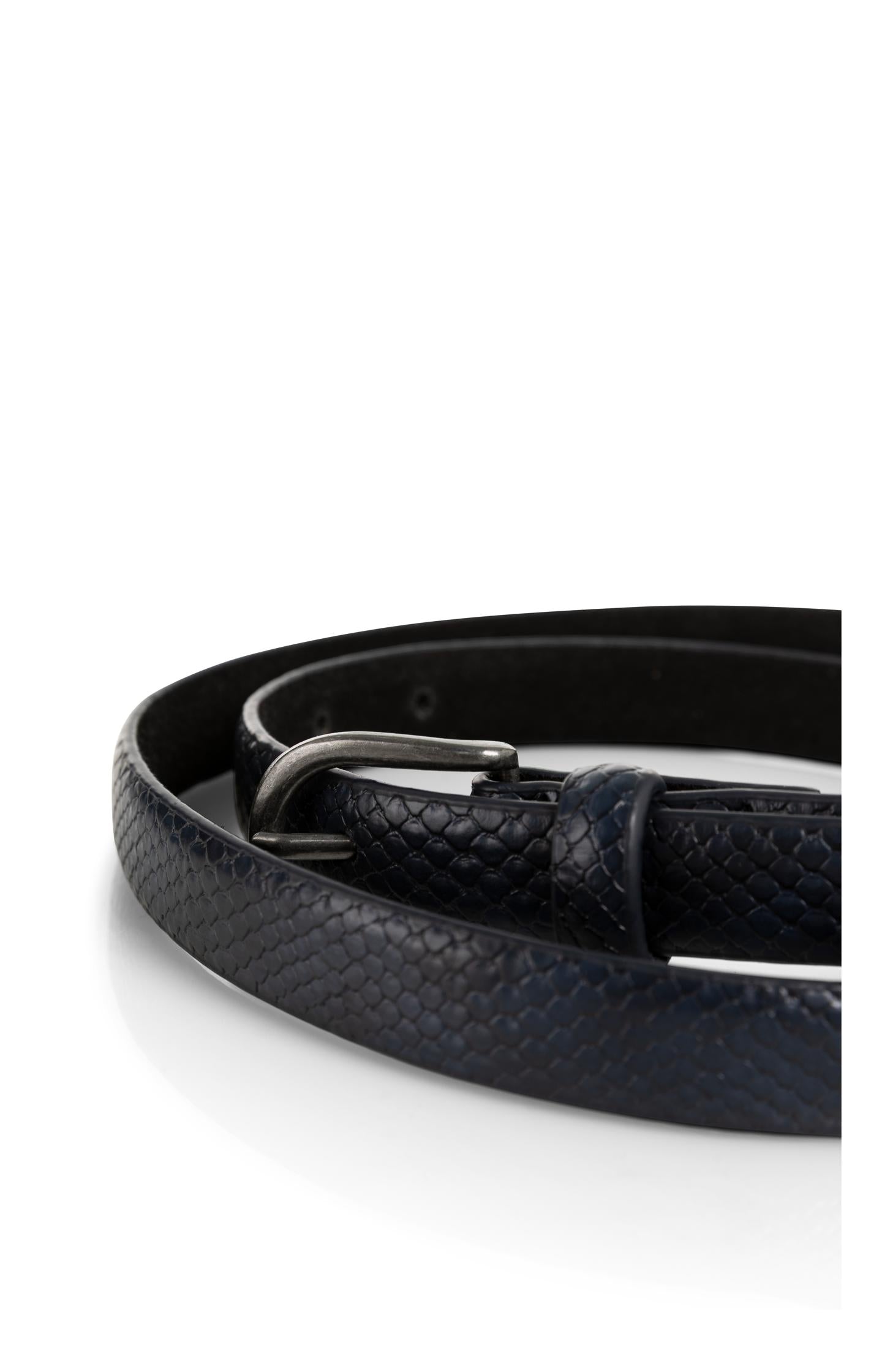 Thin leather belt with snake texture - Type: product