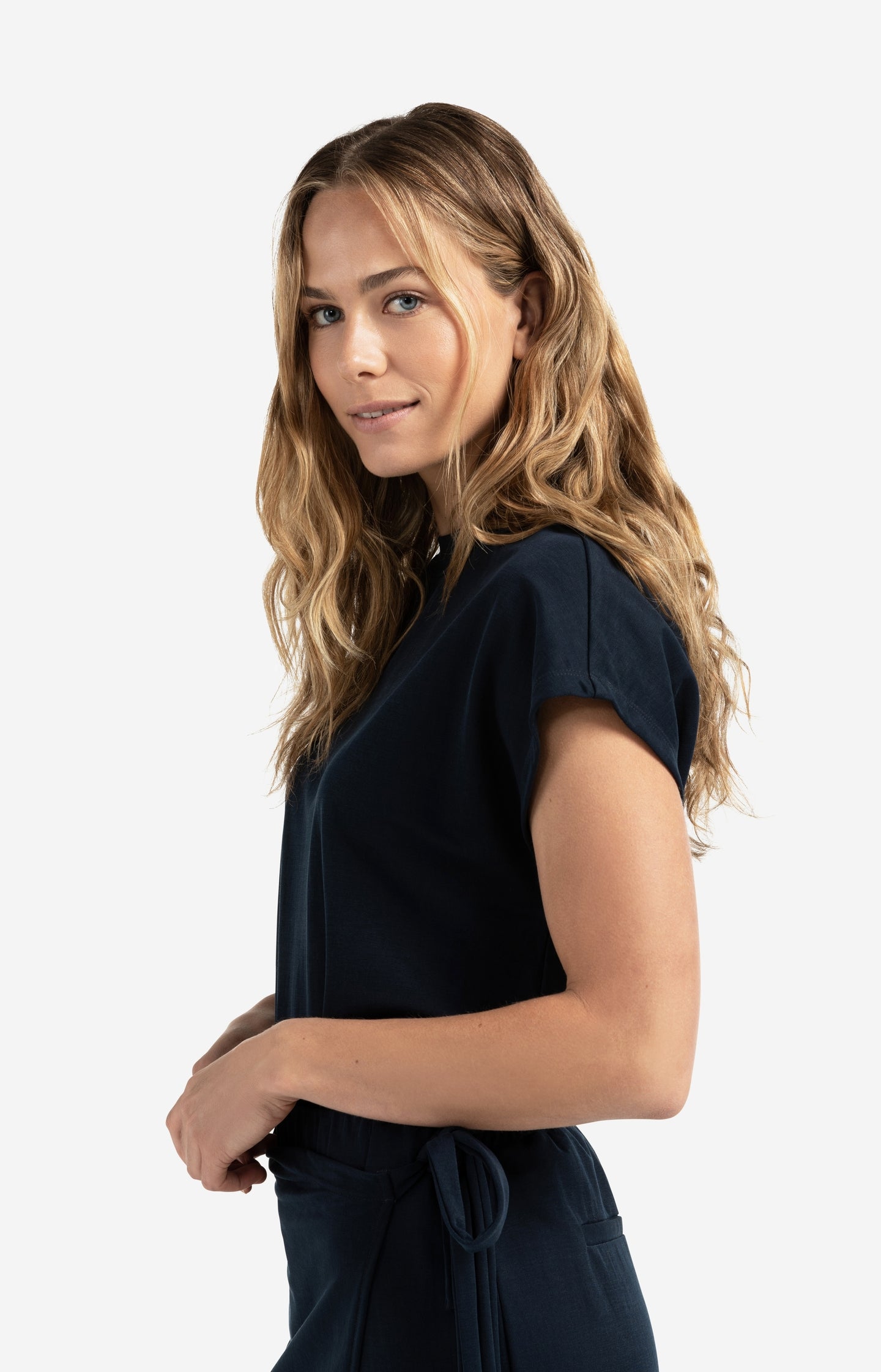 Top with cap sleeves and straight fit - Type: lookbook