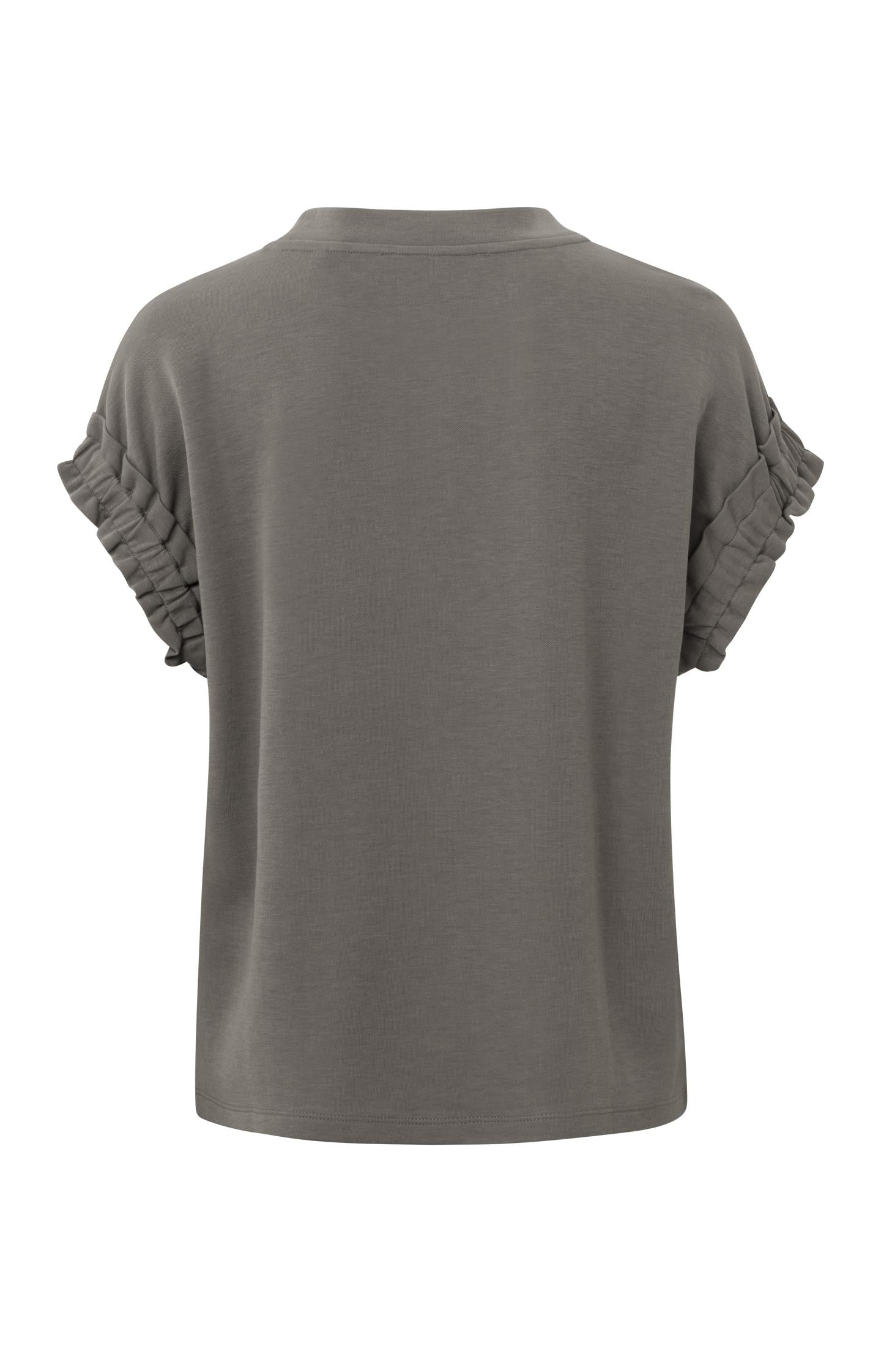 Top with crewneck and short ruffled sleeves