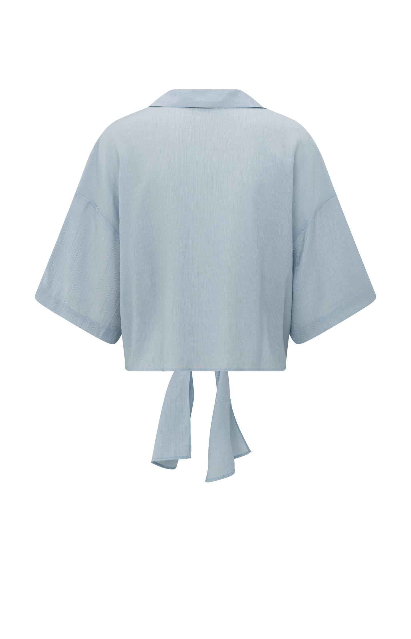 Top with knotted detail and wide sleeves