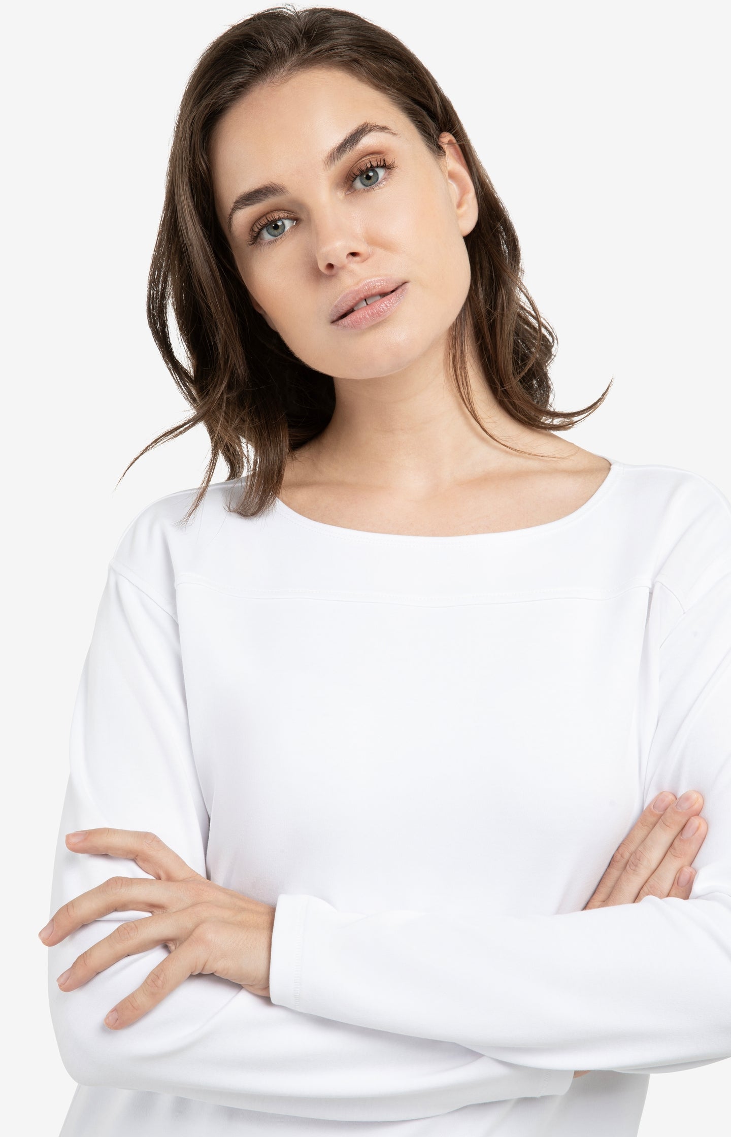 Top with long sleeves and refined seam detail