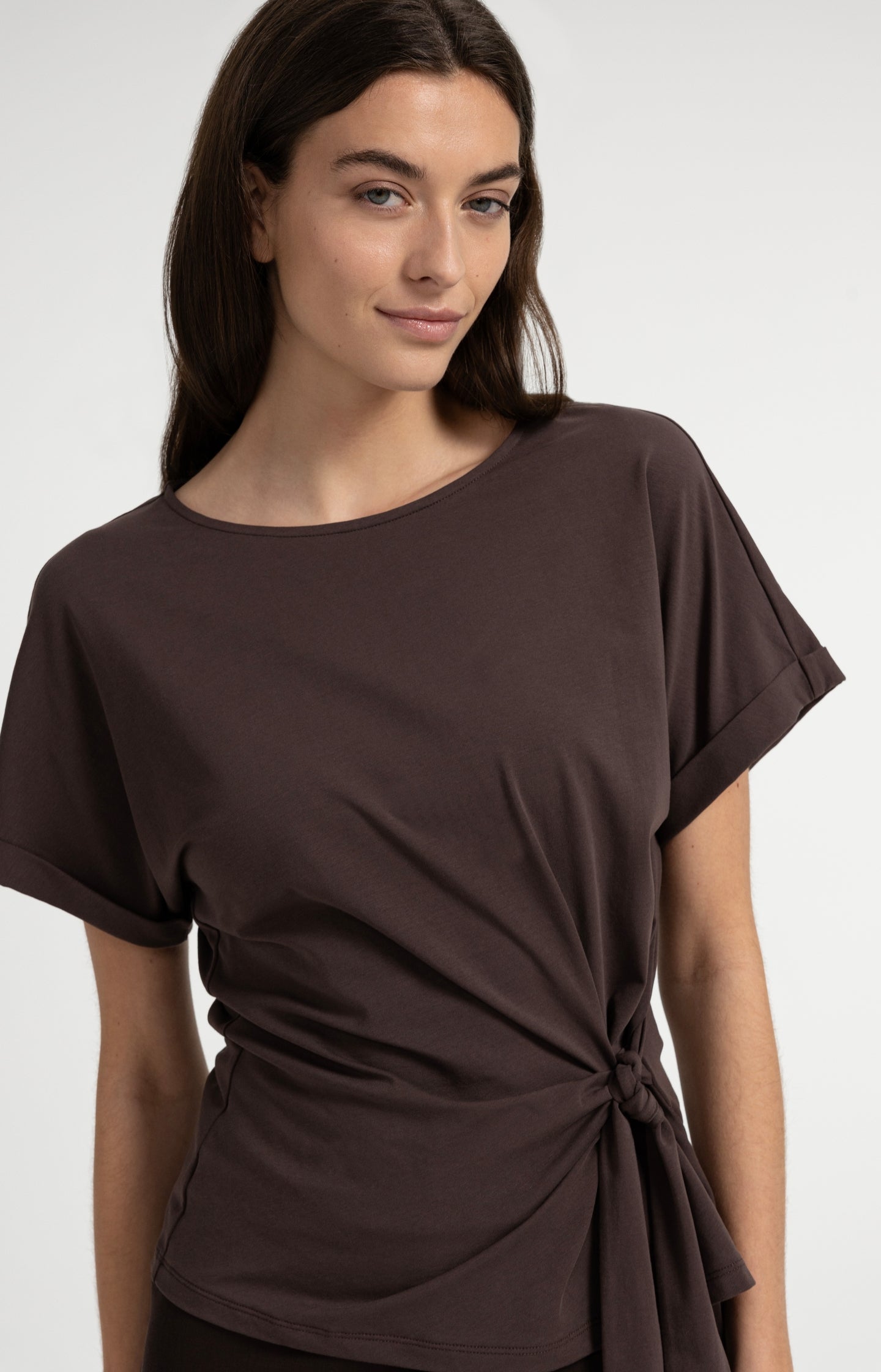 Top with round neckline and knot detail
