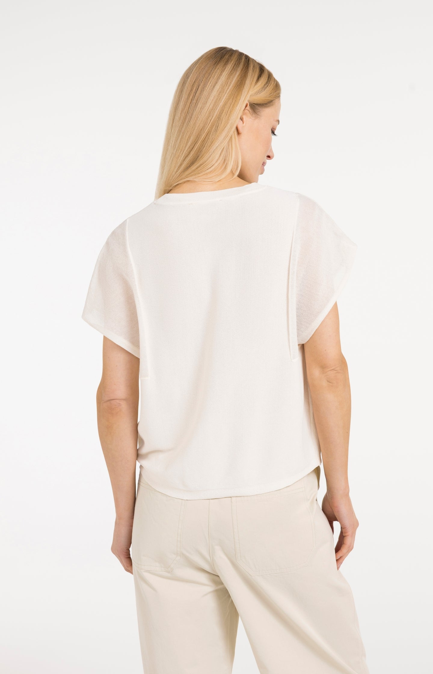 Top with sheer short sleeves and crew neck - Type: lookbook