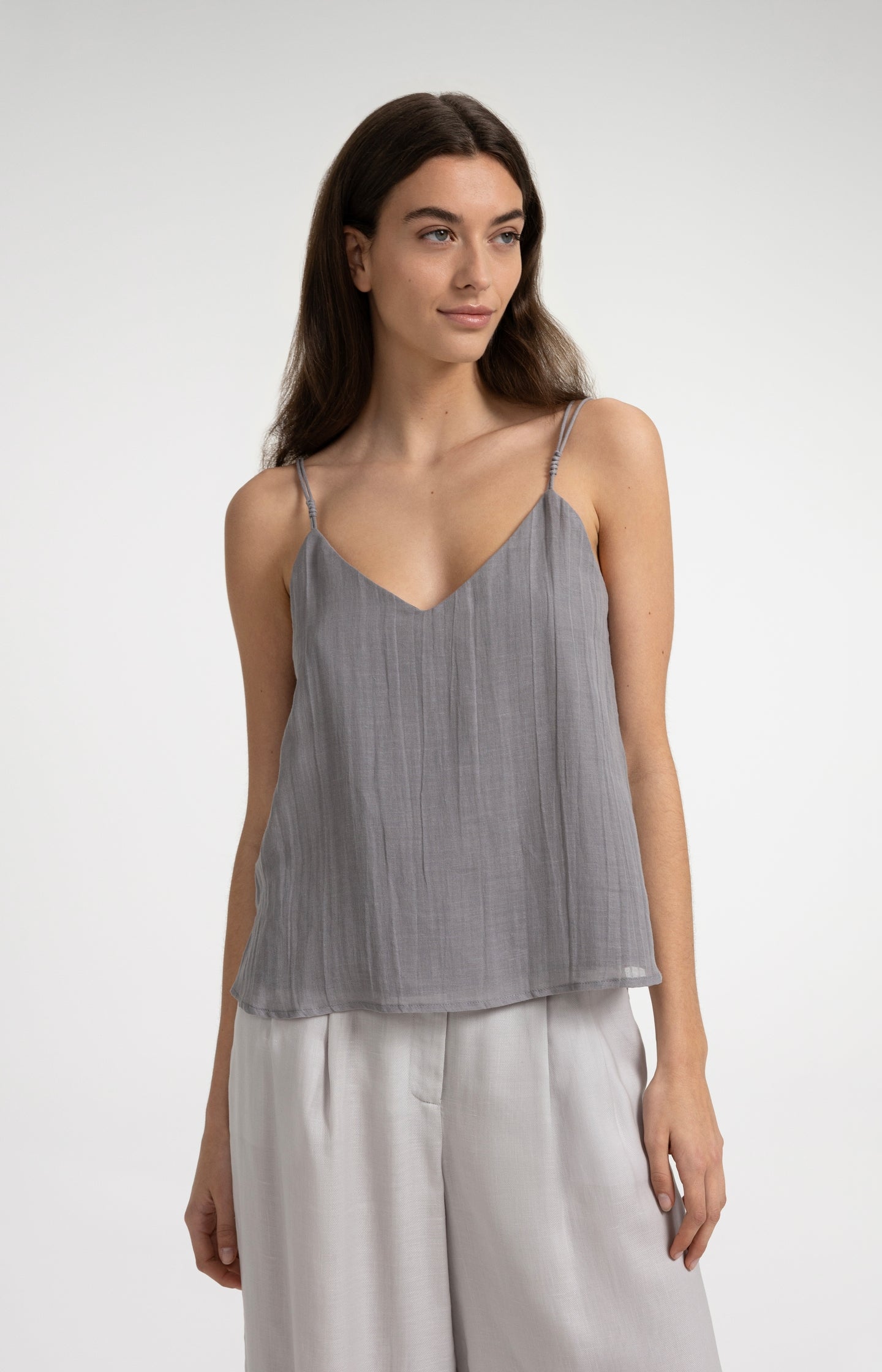 V-neck top with double shoulder straps - Type: video