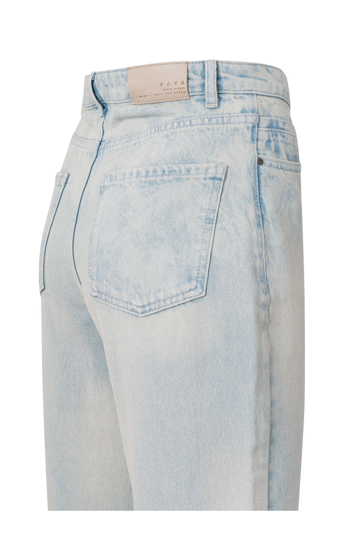 Wide leg denim with pockets, zip fly and washed effect