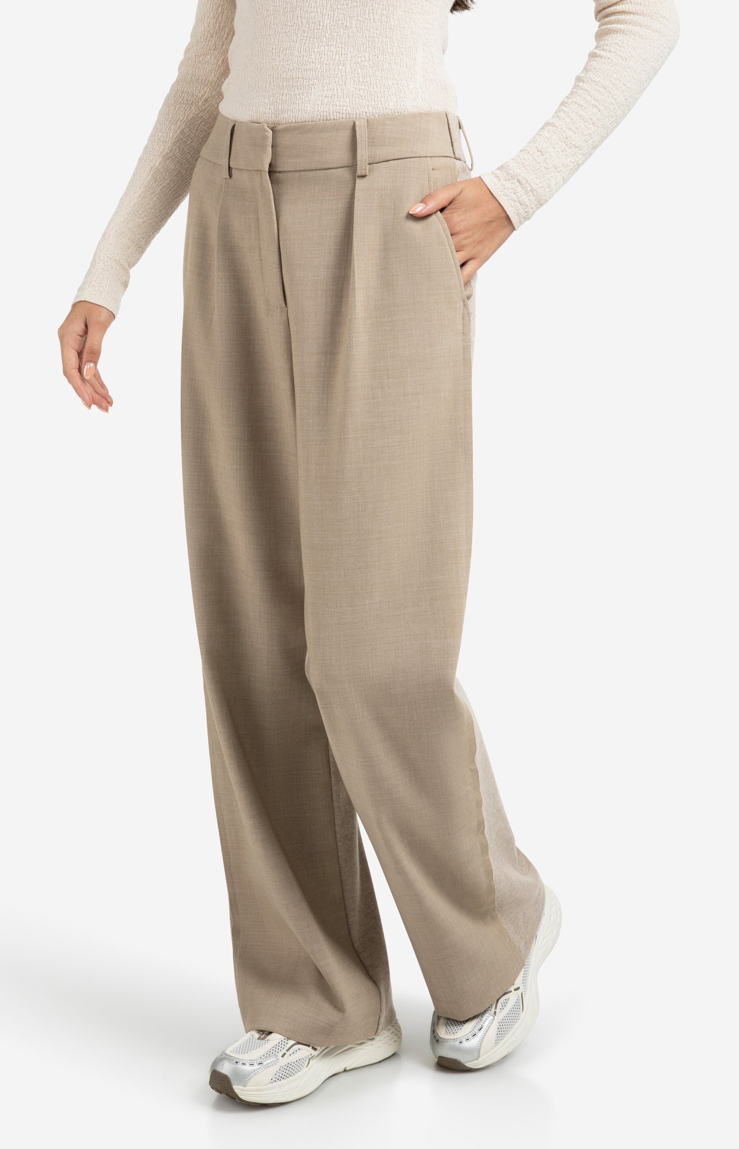 Wide leg trousers with jersey fabric back