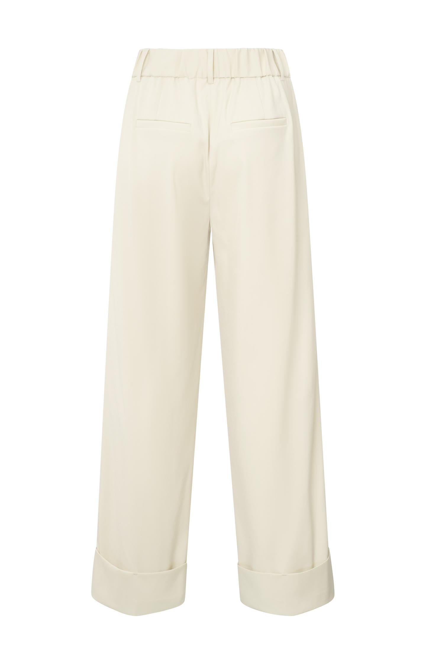 Wide-leg trousers with pleats and fixed turned-up hem