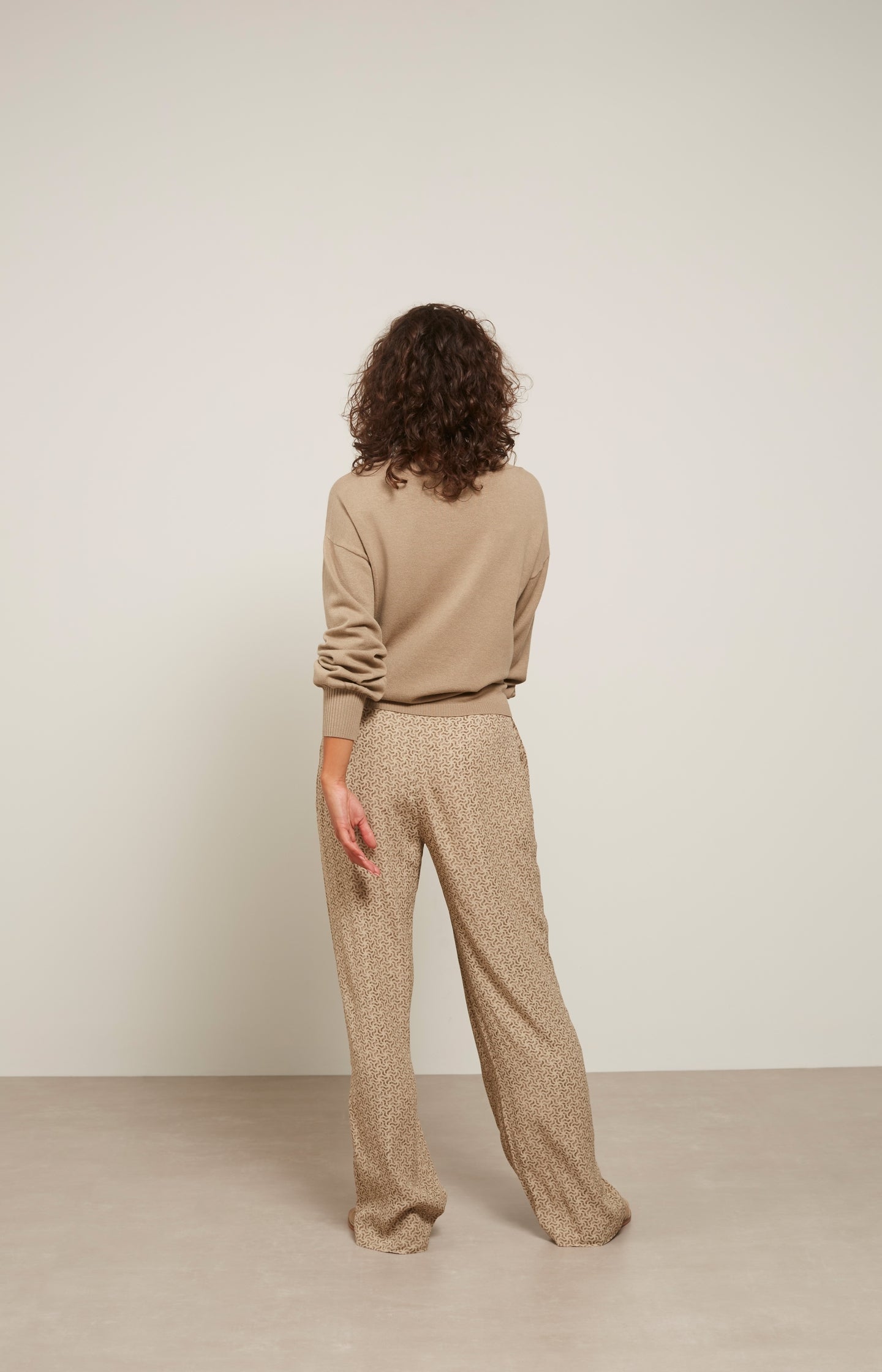 Wide leg trousers with side pockets, zip fly and print