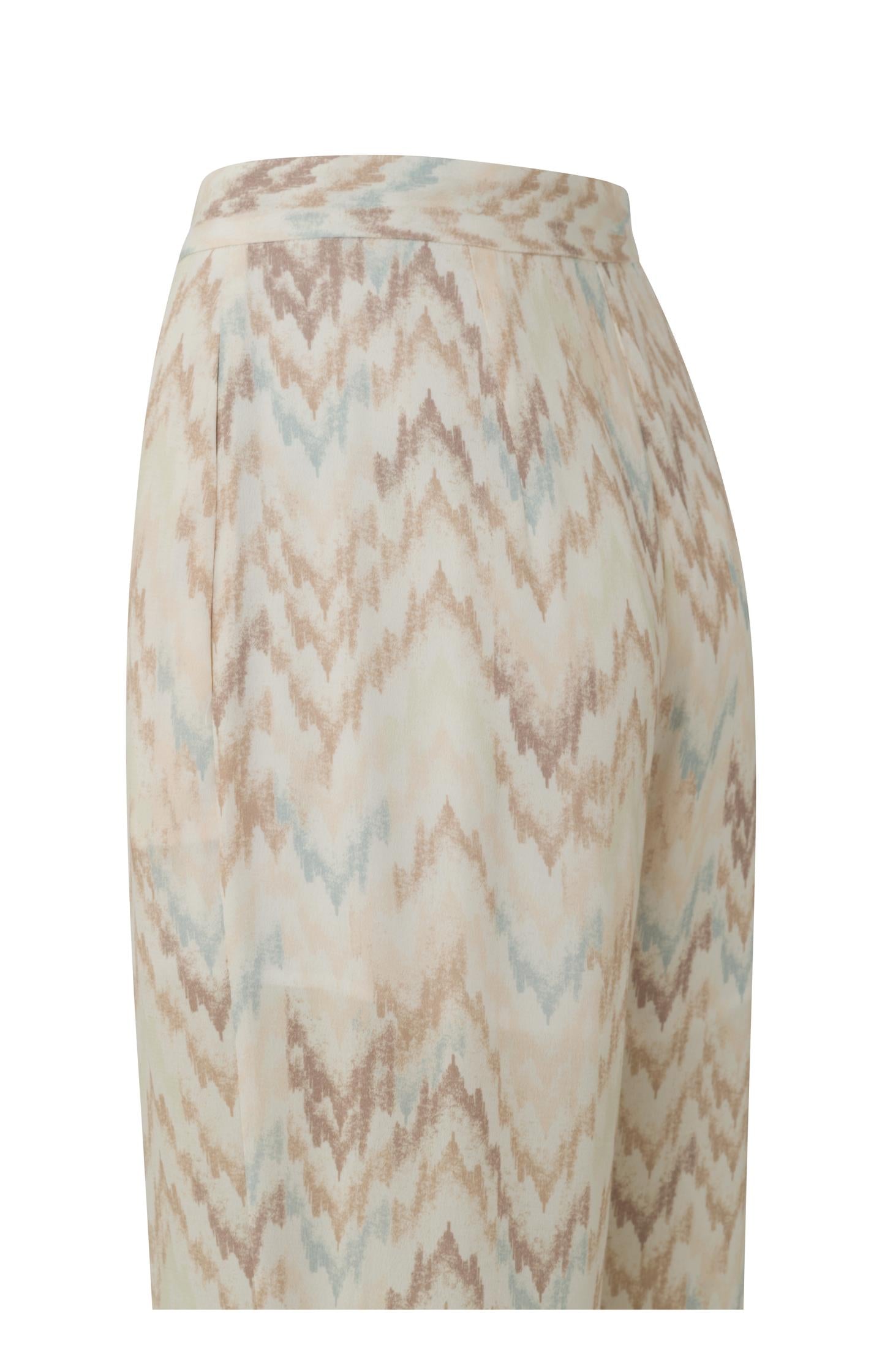 Wide leg trousers with side pockets, zip fly and print