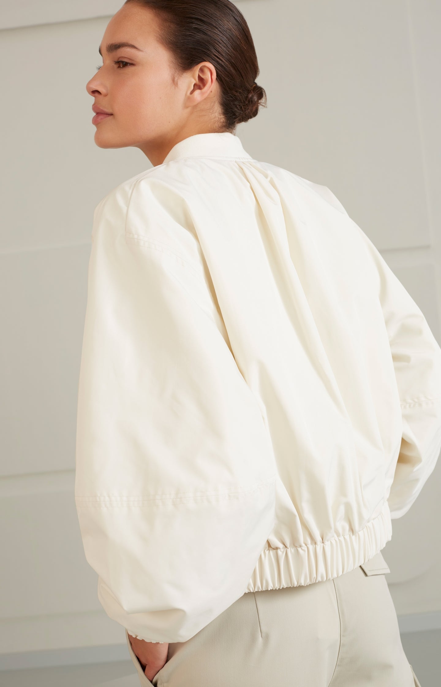 Woven bomber jacket with pockets, zip and elastic cuffs - Wool White