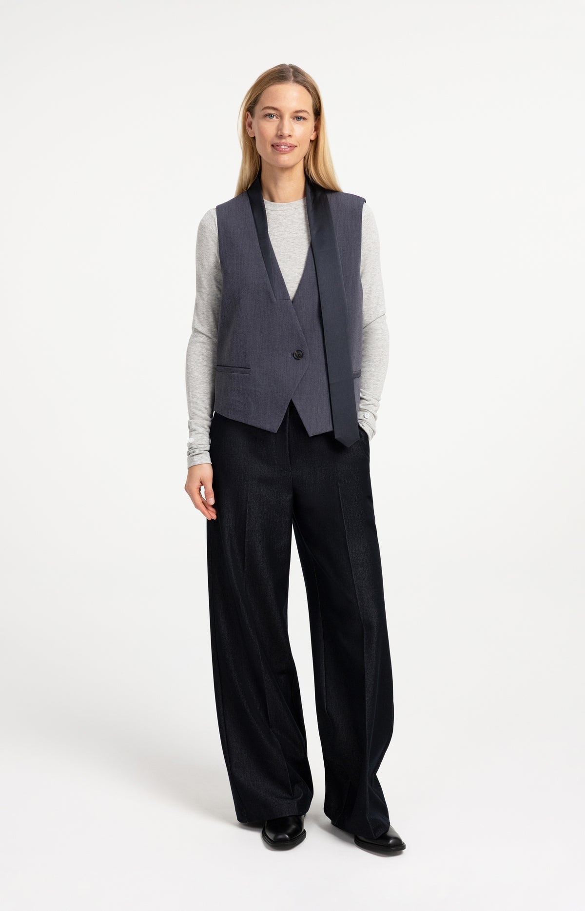 Woven gilet with satin lapel detail