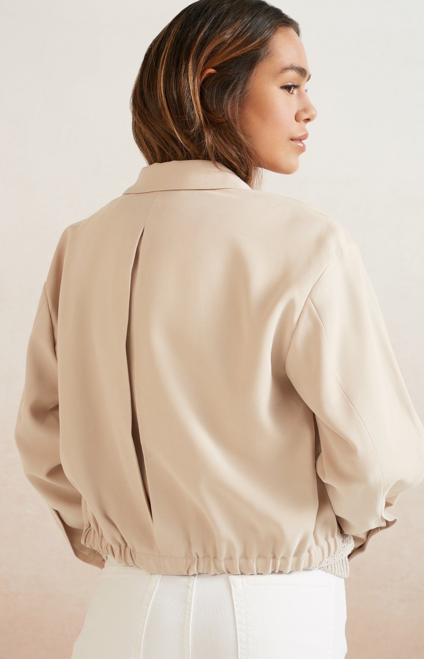 Woven jacket with long sleeves, pockets and buttons - Type: lookbook