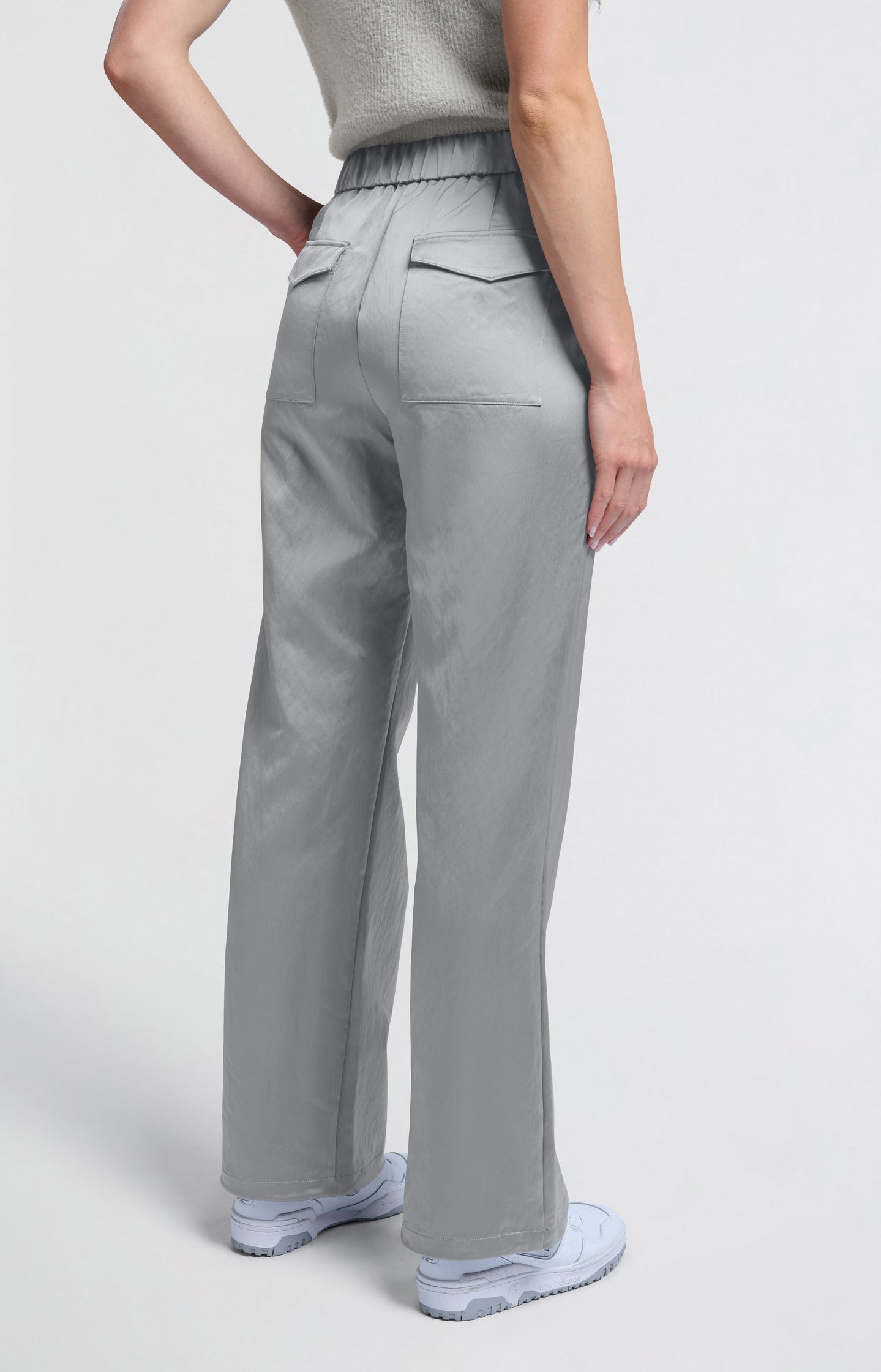 Woven satin trousers with wide legs and pockets