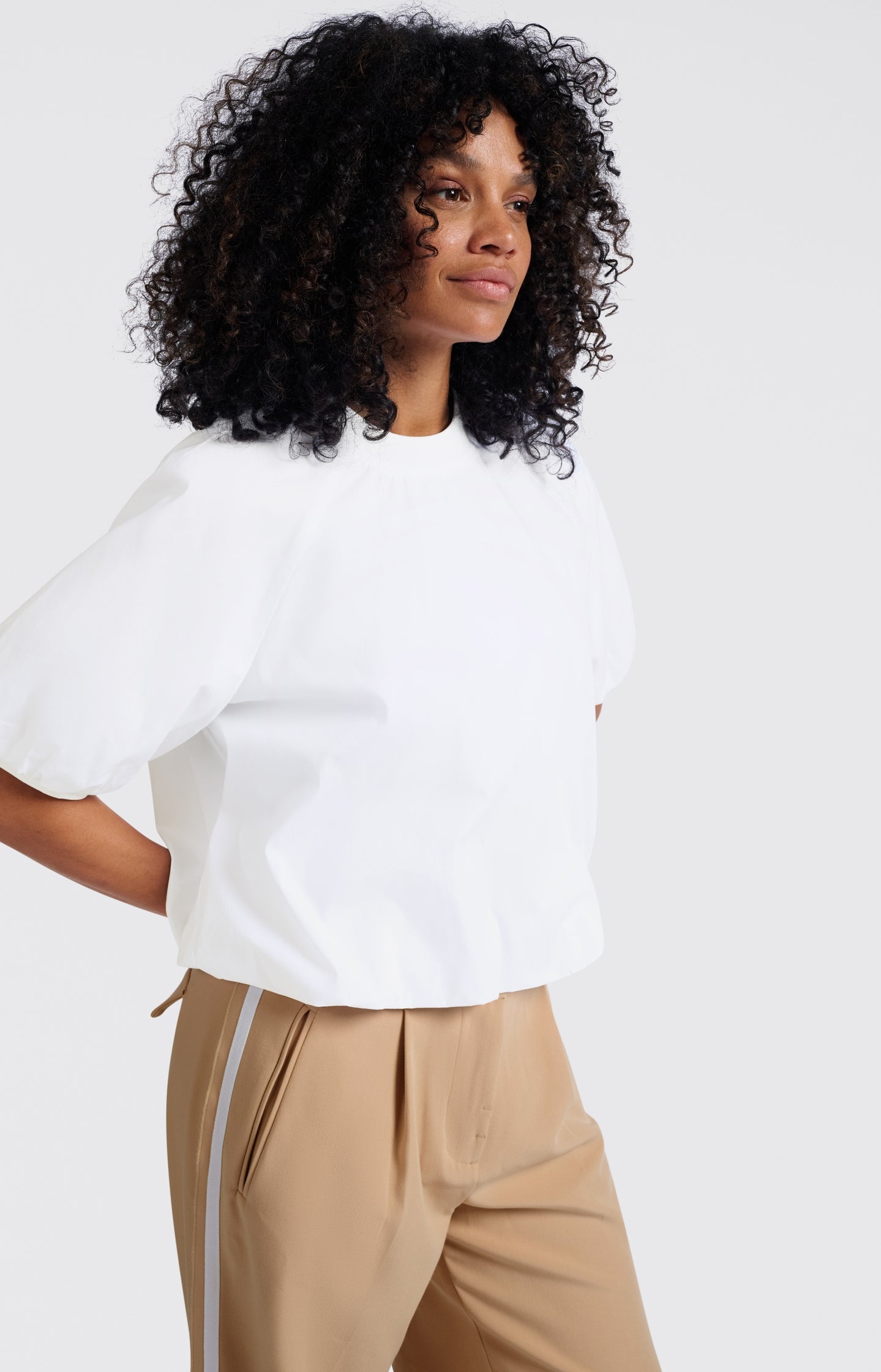 Woven T-shirt with puff sleeves