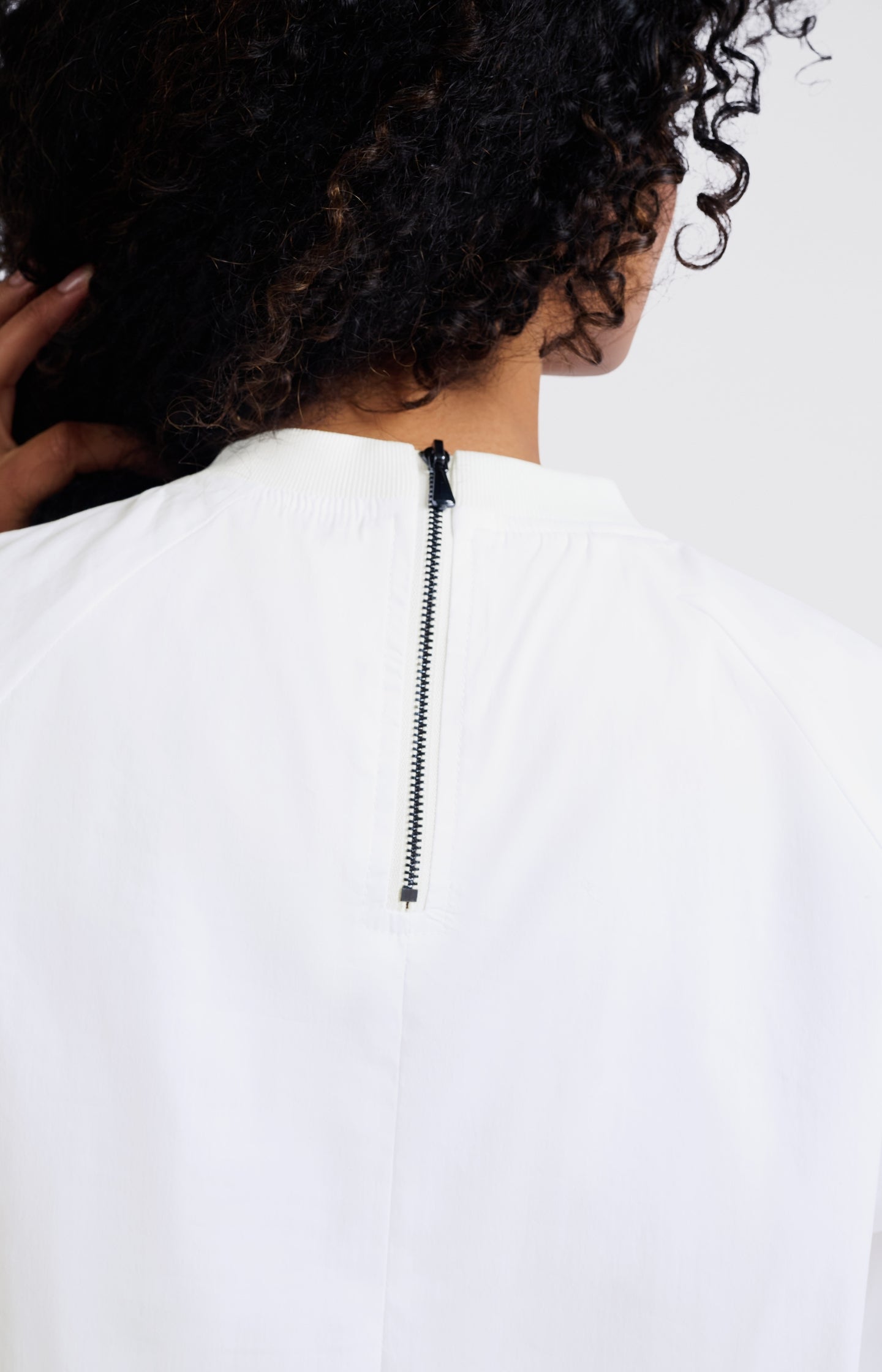 Woven T-shirt with puff sleeves