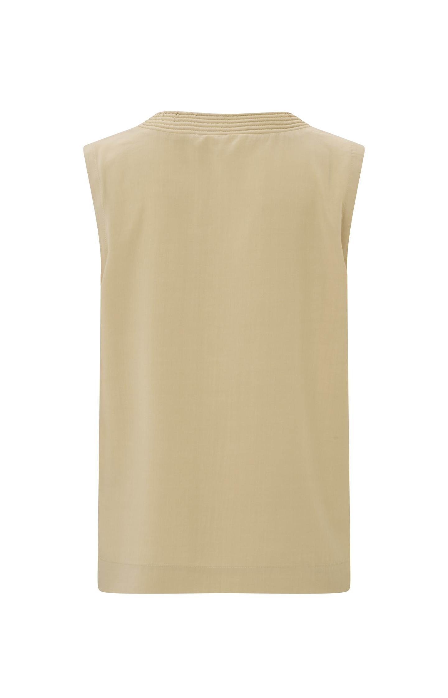 Woven top with V-neck and rib details in loose fit