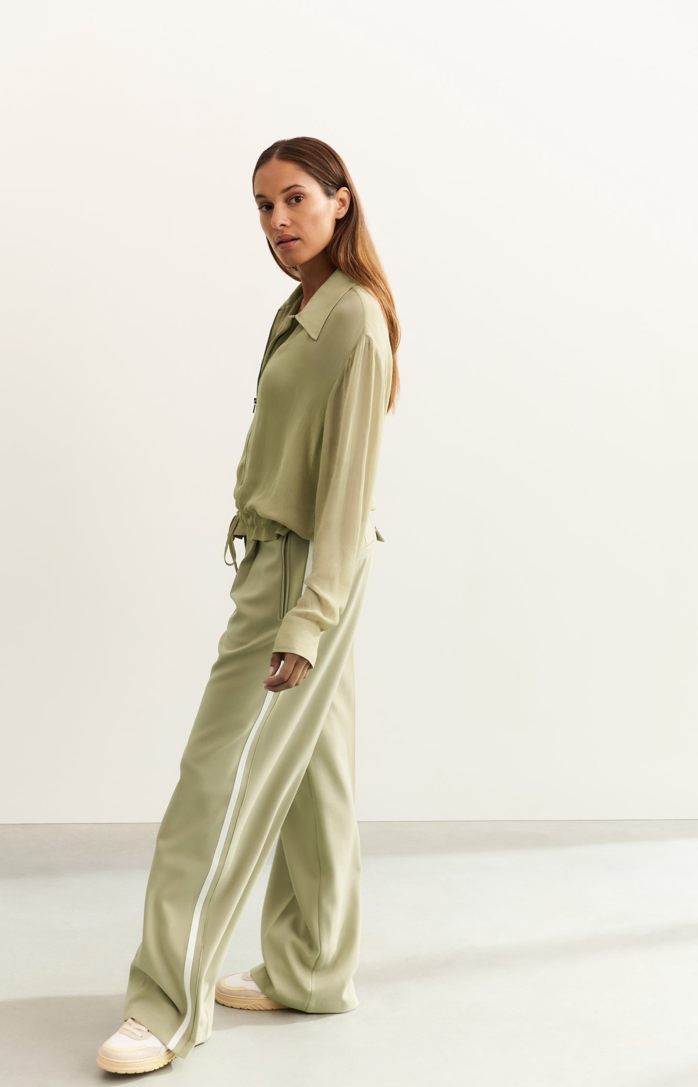Woven trousers with stripe