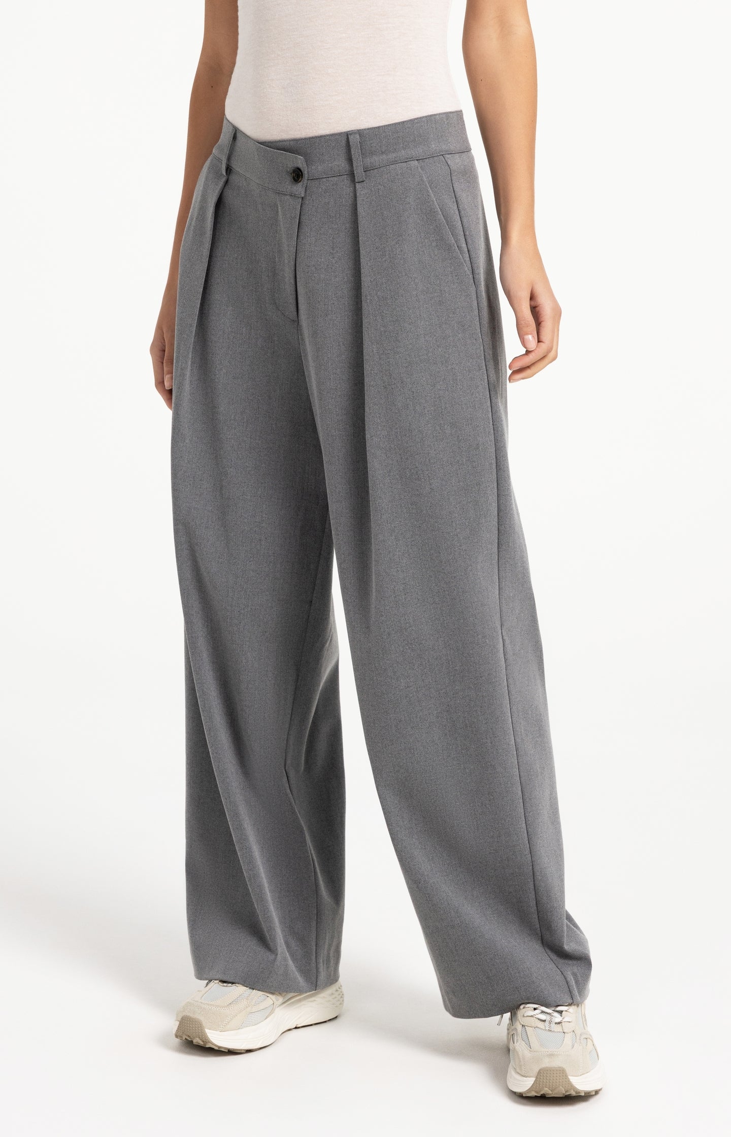 Woven trousers with wide legs and asymmetrical closure