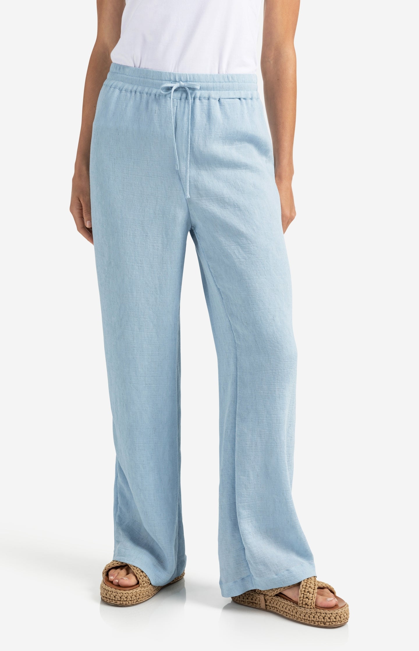 Woven trousers with wide legs and elastic waistband