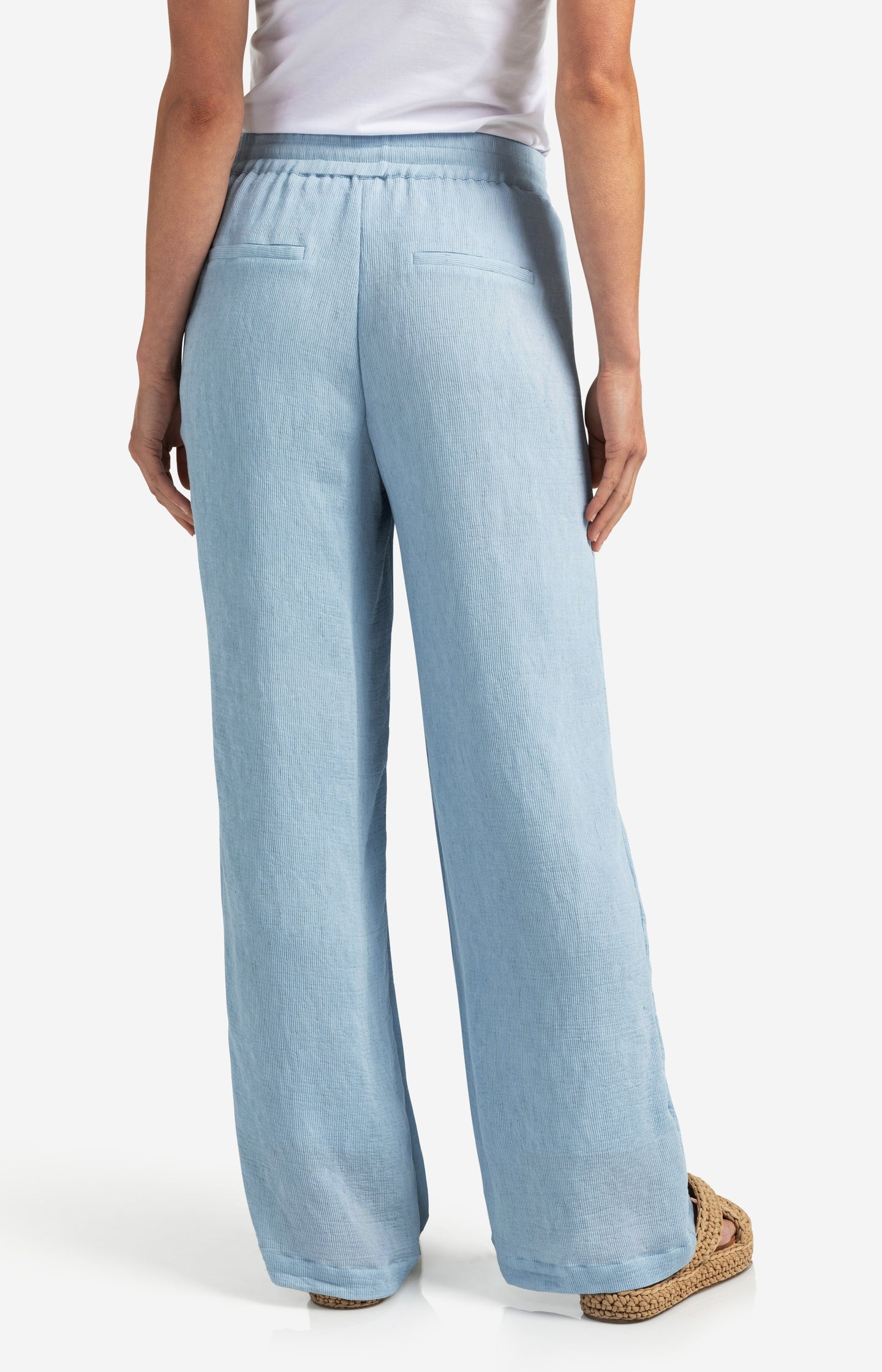 Woven trousers with wide legs and elastic waistband