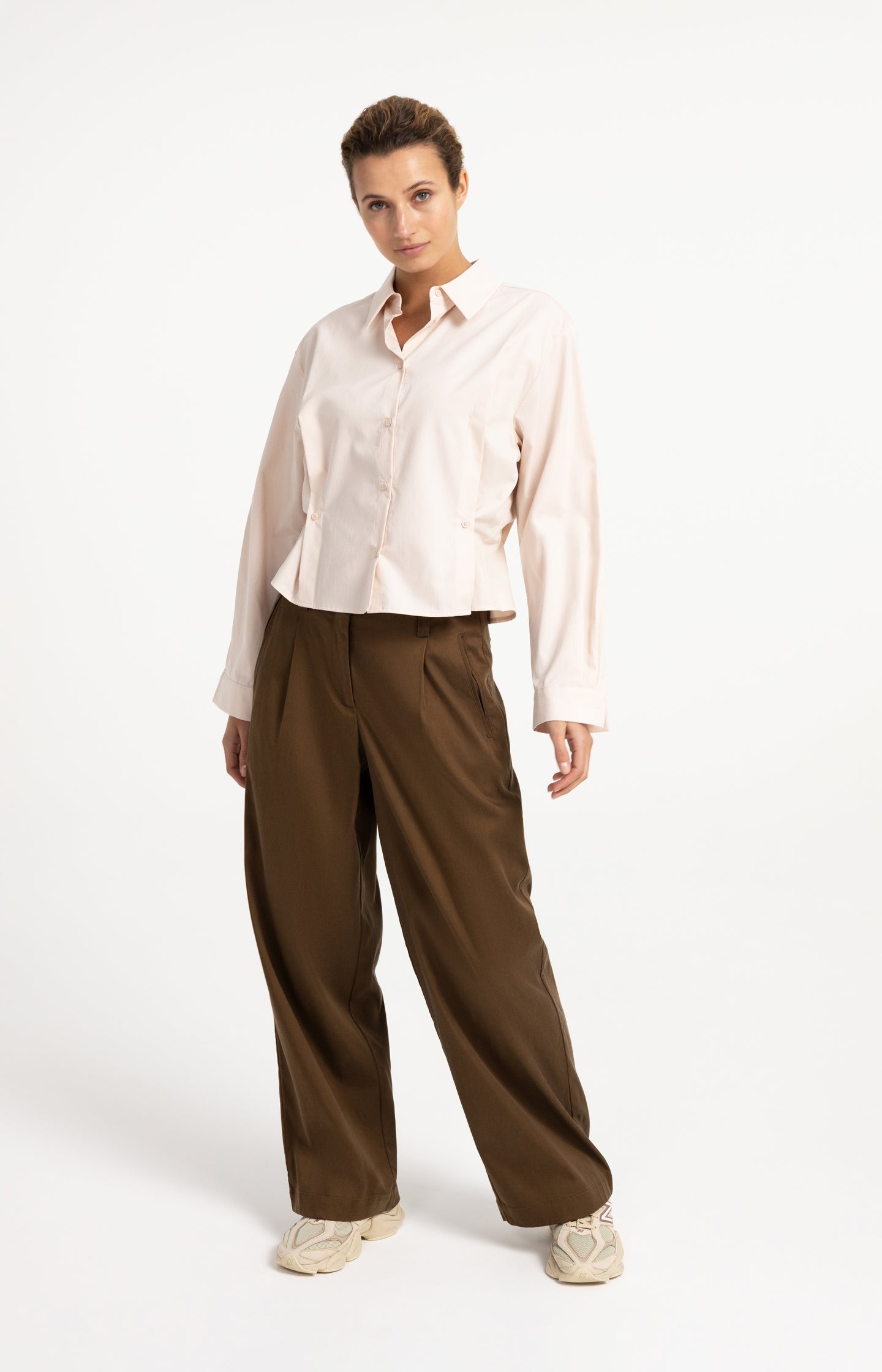 Woven wide-leg trousers with pleat detail