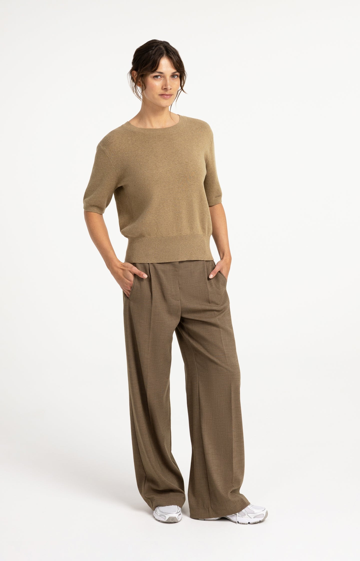 Woven wide-leg trousers with pleat details