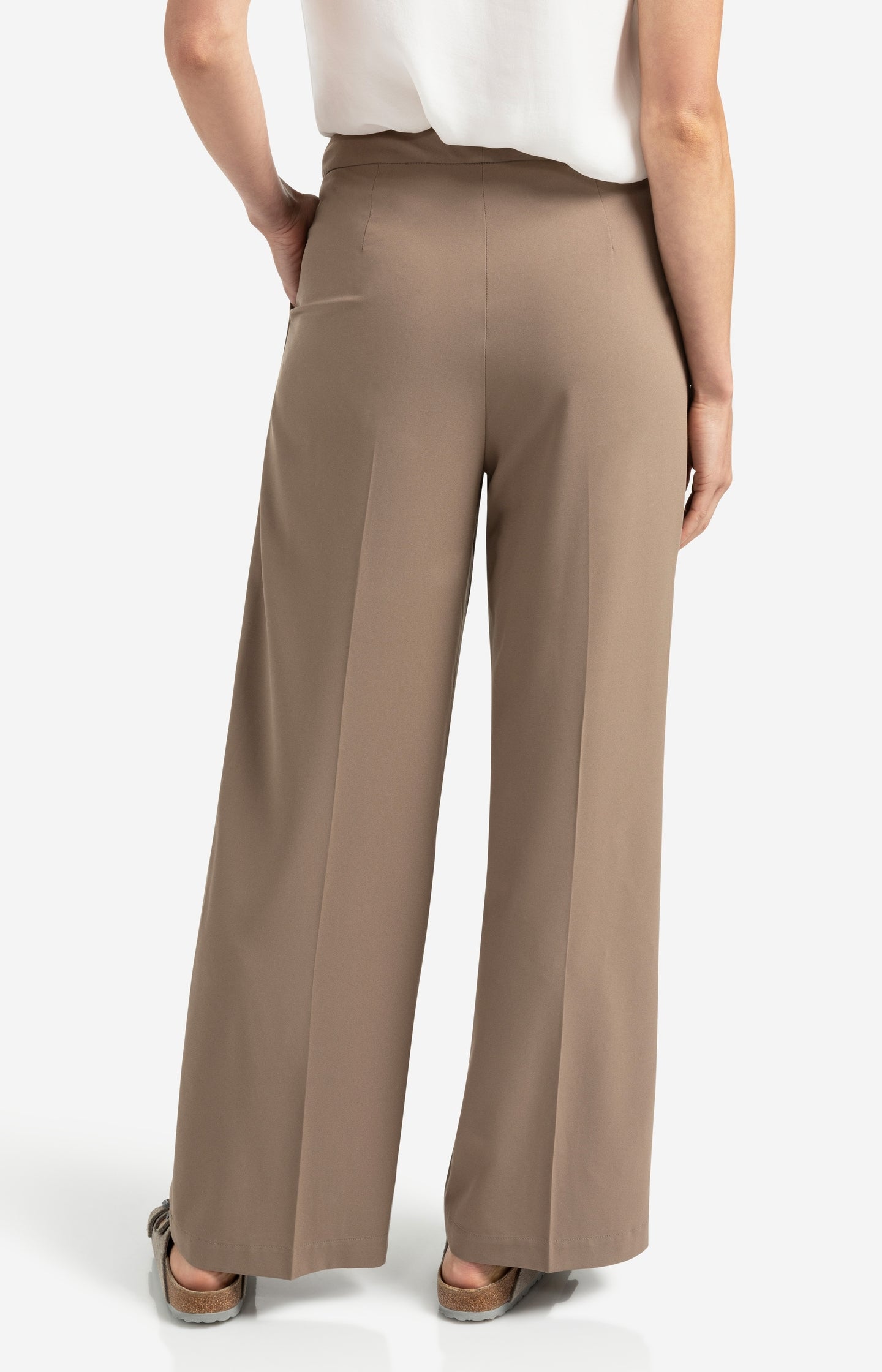 Woven wide-leg trousers with pleat details