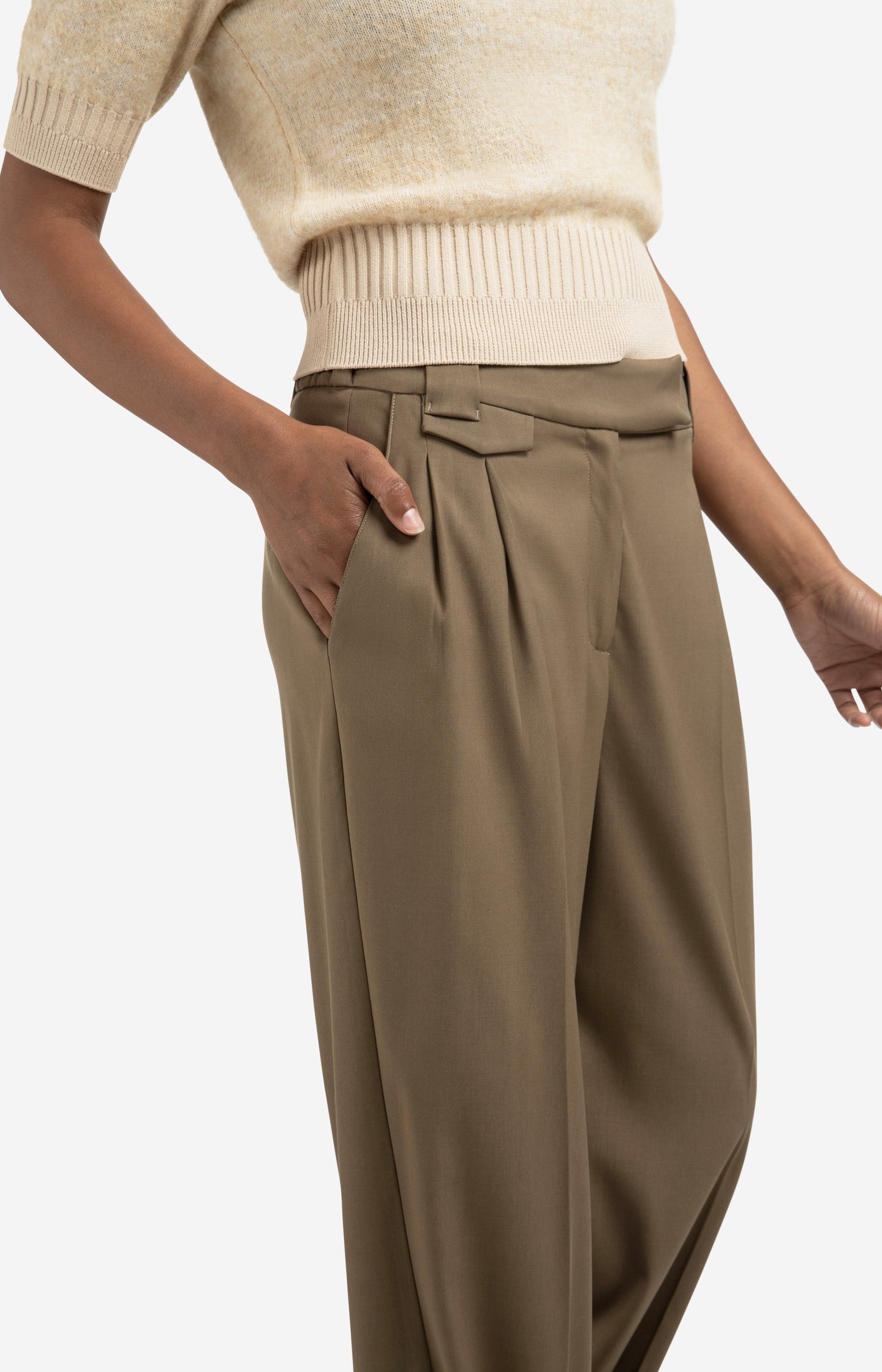 Woven wide leg trousers with pocket detail and slit