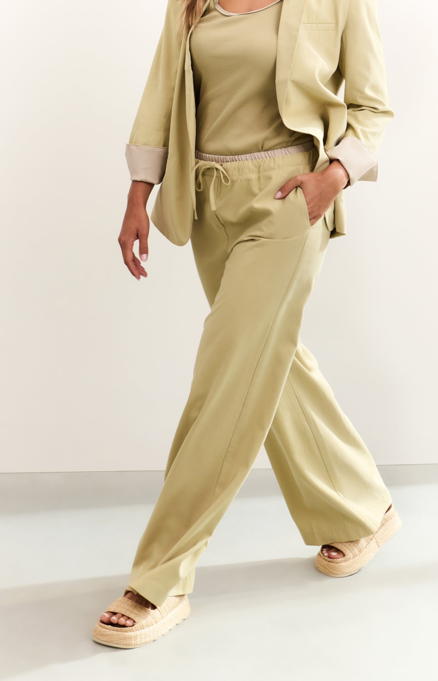 Woven wide-leg trousers with satin waistband - Type: lookbook