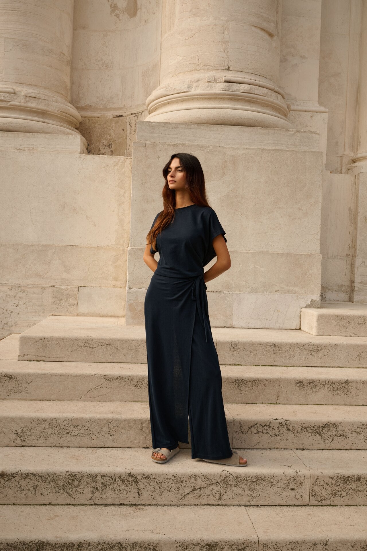 How to style blue trousers as a woman